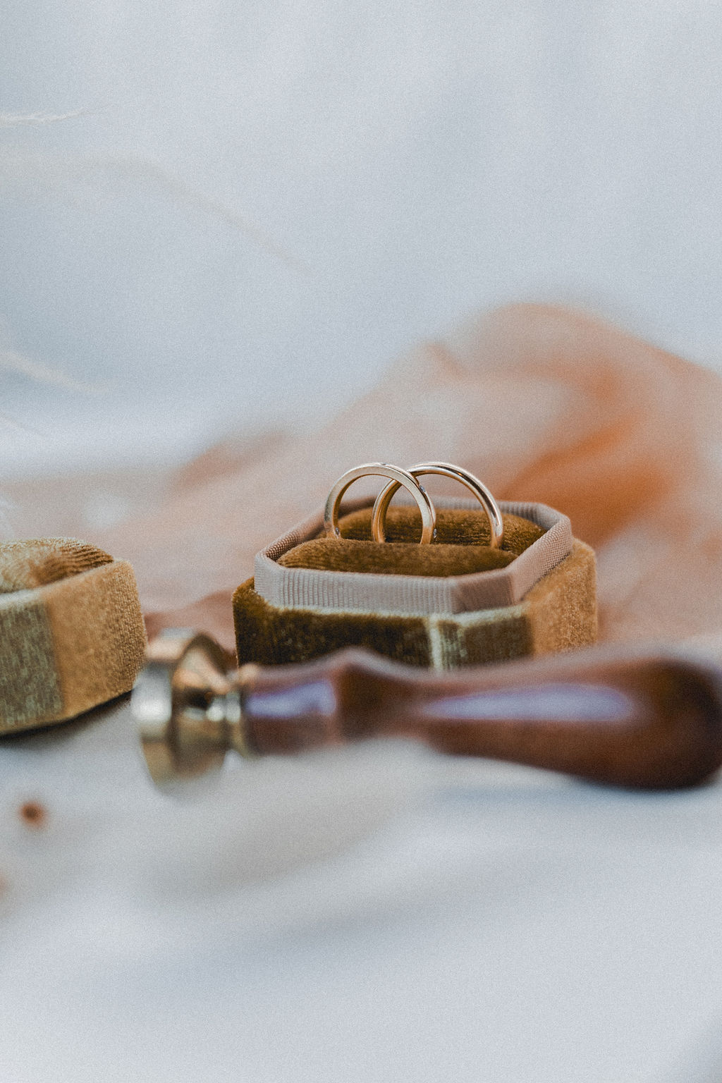 Mariage intime en Suisse - Kelly + Andrea - Blog Mariage Madame C Mariage intime en Suisse - Kelly + Andrea - Blog Mariage Madame C