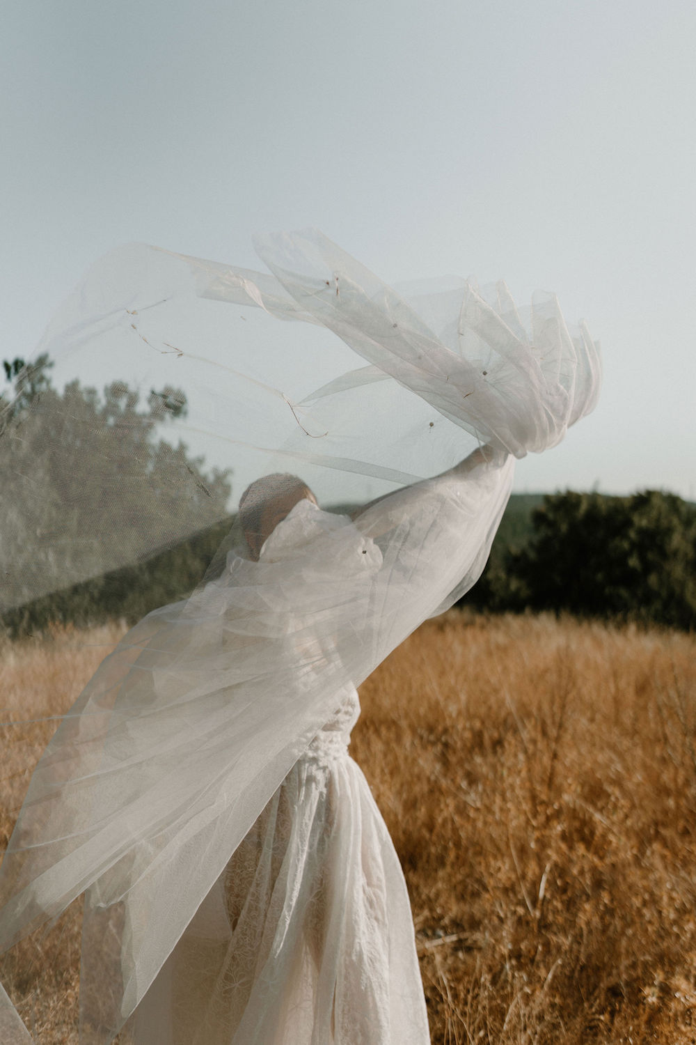 Louise Valentine collection 2024 - robes de mariée - Blog Mariage Madame C Louise Valentine collection 2024 - robes de mariée - Blog Mariage Madame C