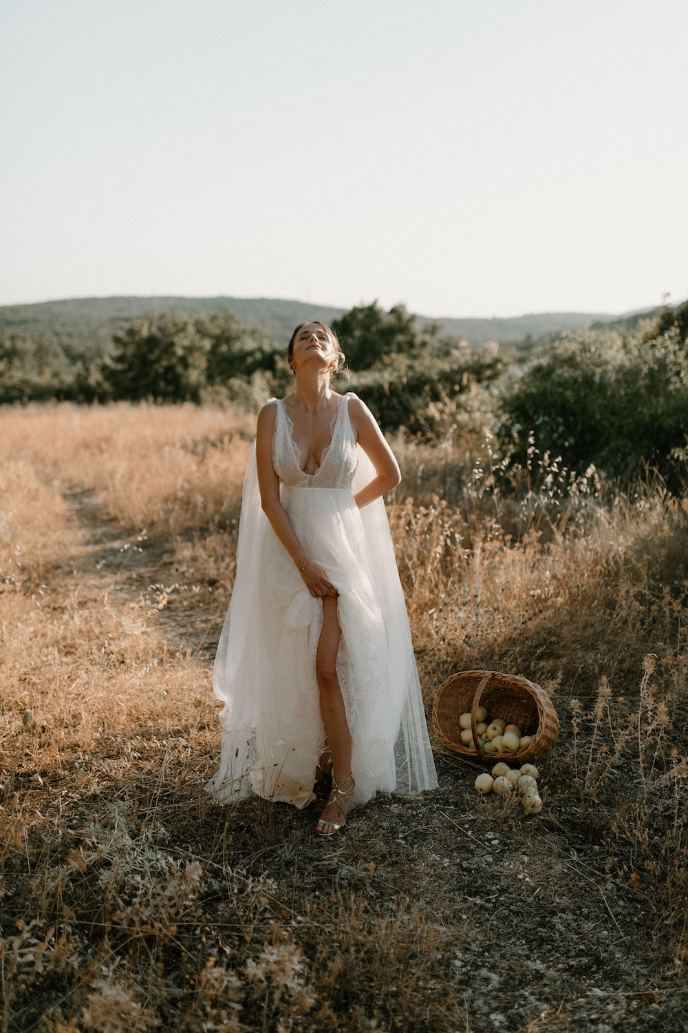 Louise Valentine collection 2024 - robes de mariée - Blog Mariage Madame C Louise Valentine collection 2024 - robes de mariée - Blog Mariage Madame C