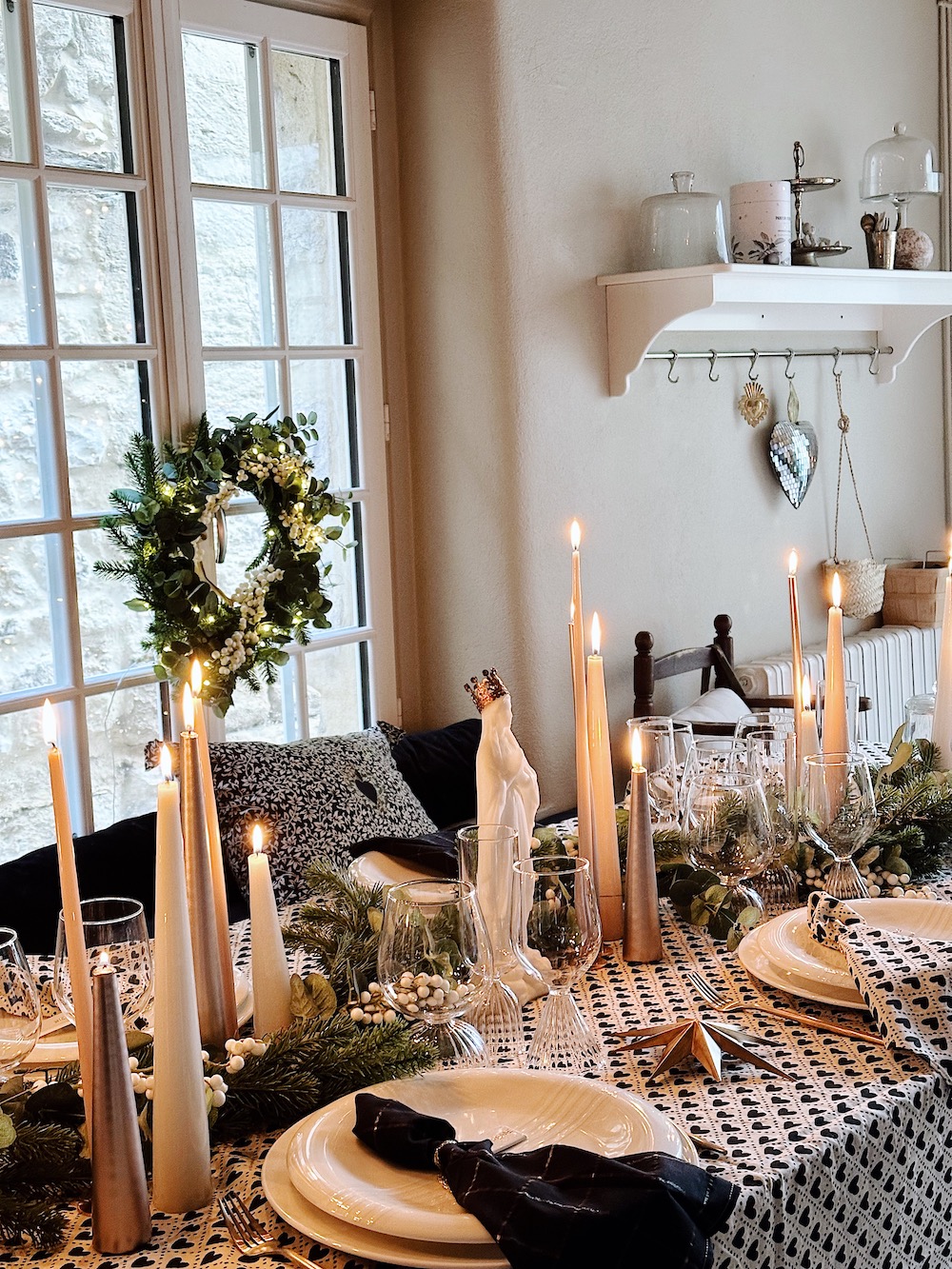 Table de Noël en Provence - Blog Mariage Madame C Table de Noël en Provence - Blog Mariage Madame C