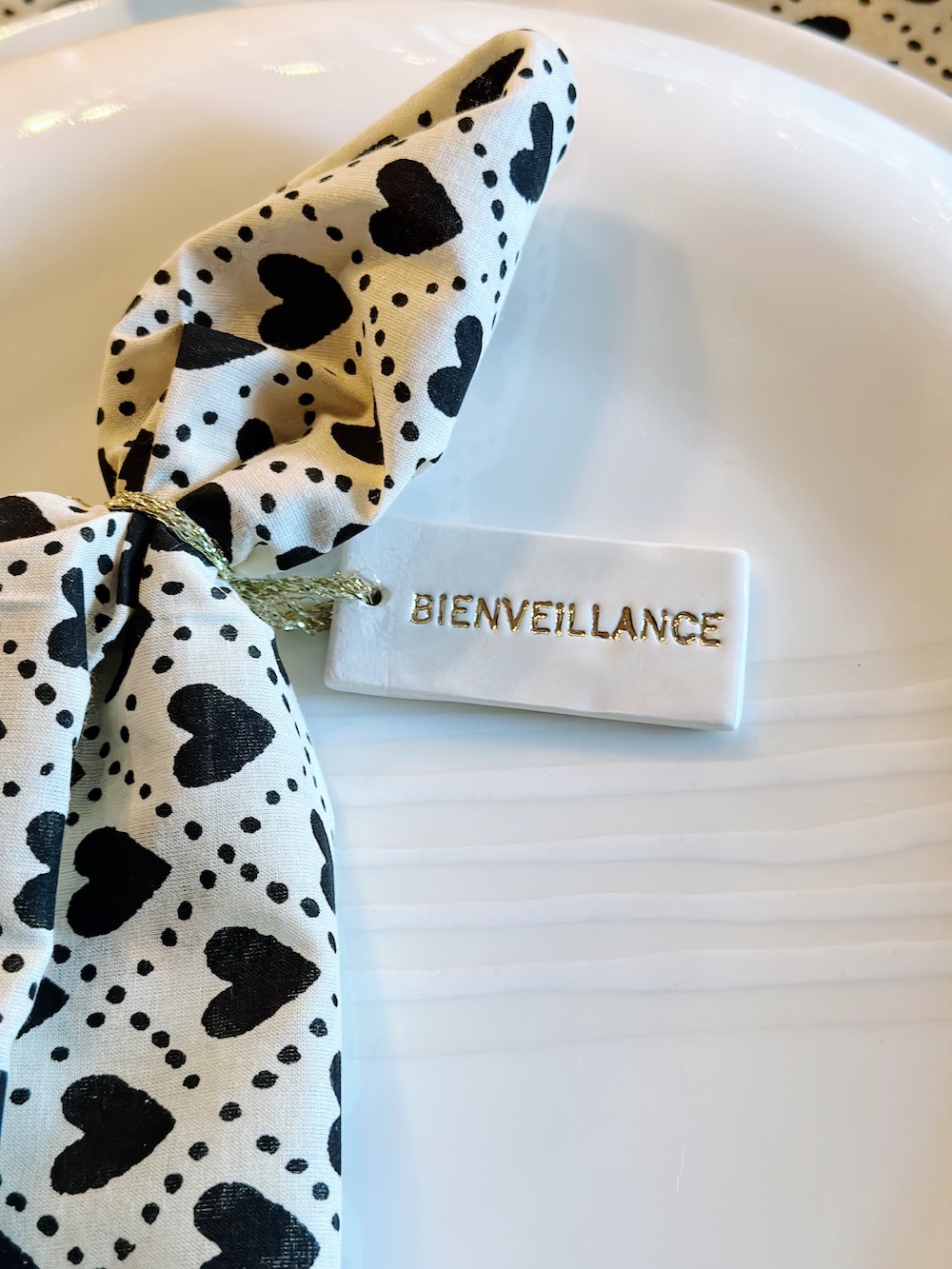 Table de Noël en Provence - Blog Mariage Madame C Table de Noël en Provence - Blog Mariage Madame C