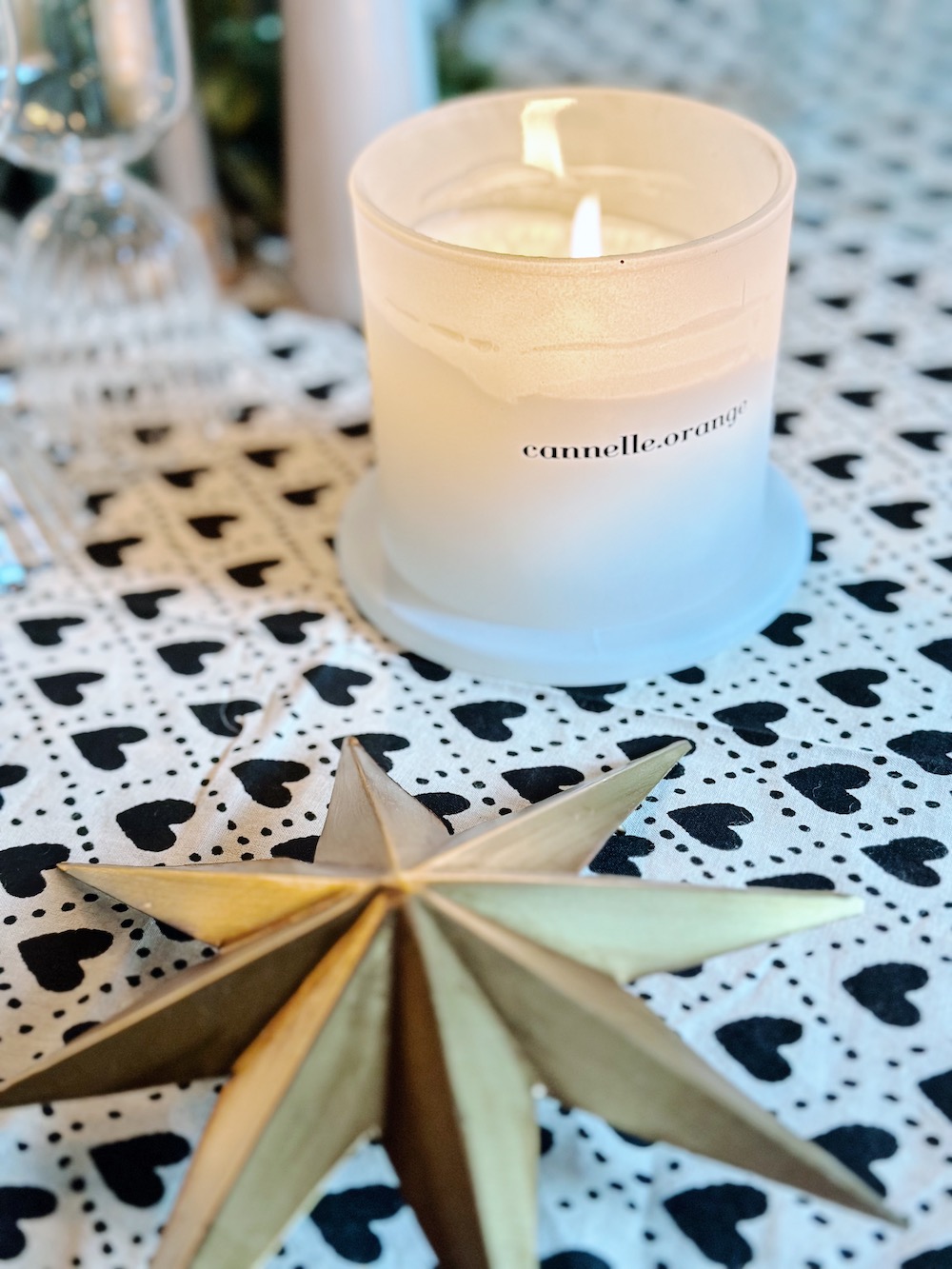 Table de Noël en Provence - Blog Mariage Madame C Table de Noël en Provence - Blog Mariage Madame C