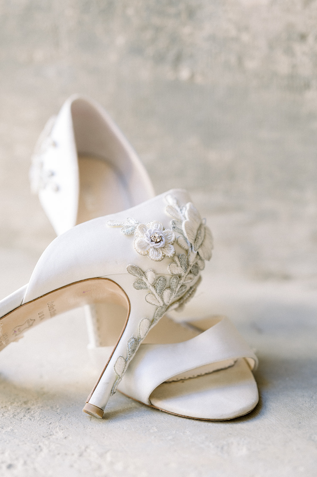 Romance de printemps à la Chartreuse de Valbonne - Blog Mariage Madame C