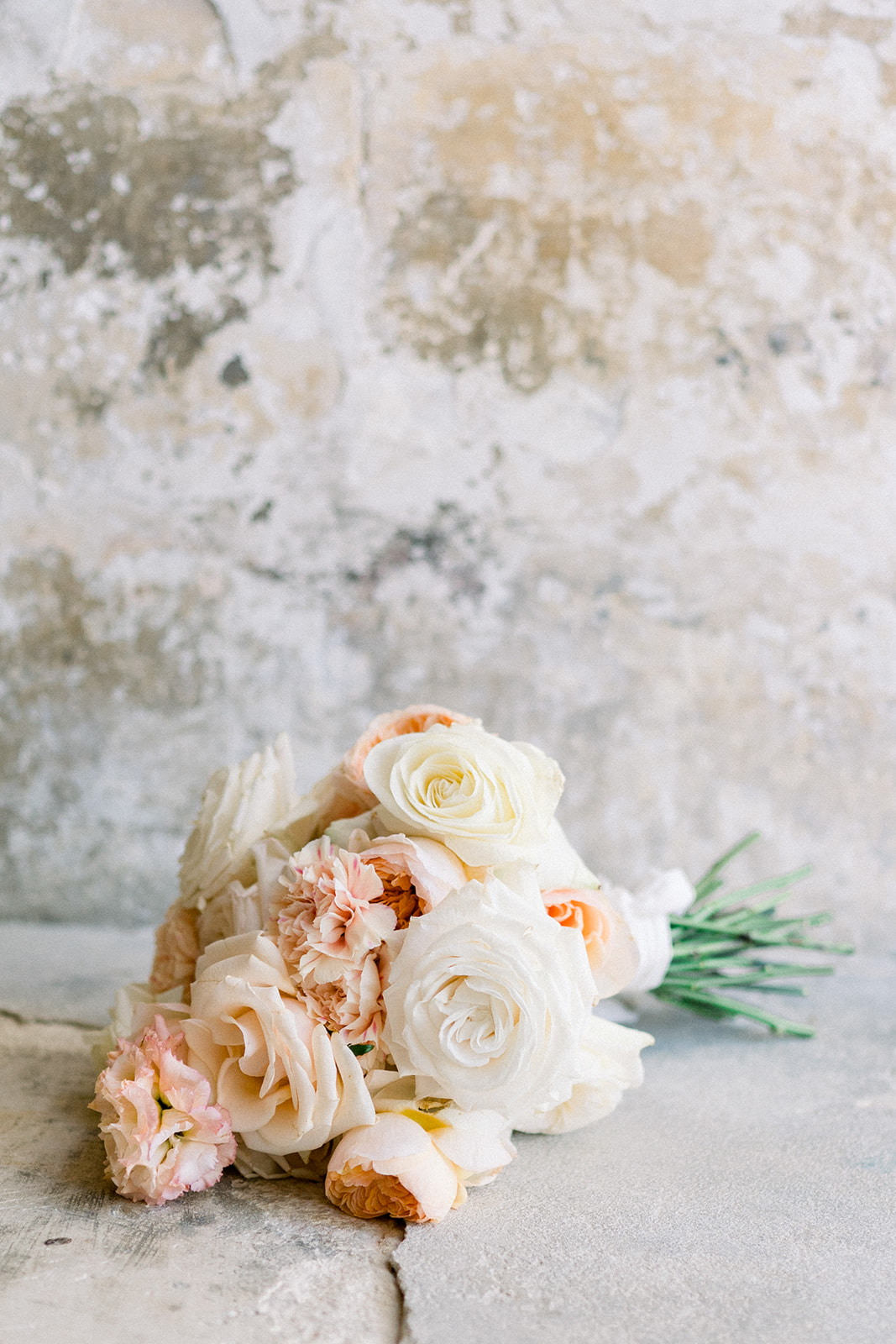 Romance de printemps à la Chartreuse de Valbonne - Blog Mariage Madame C