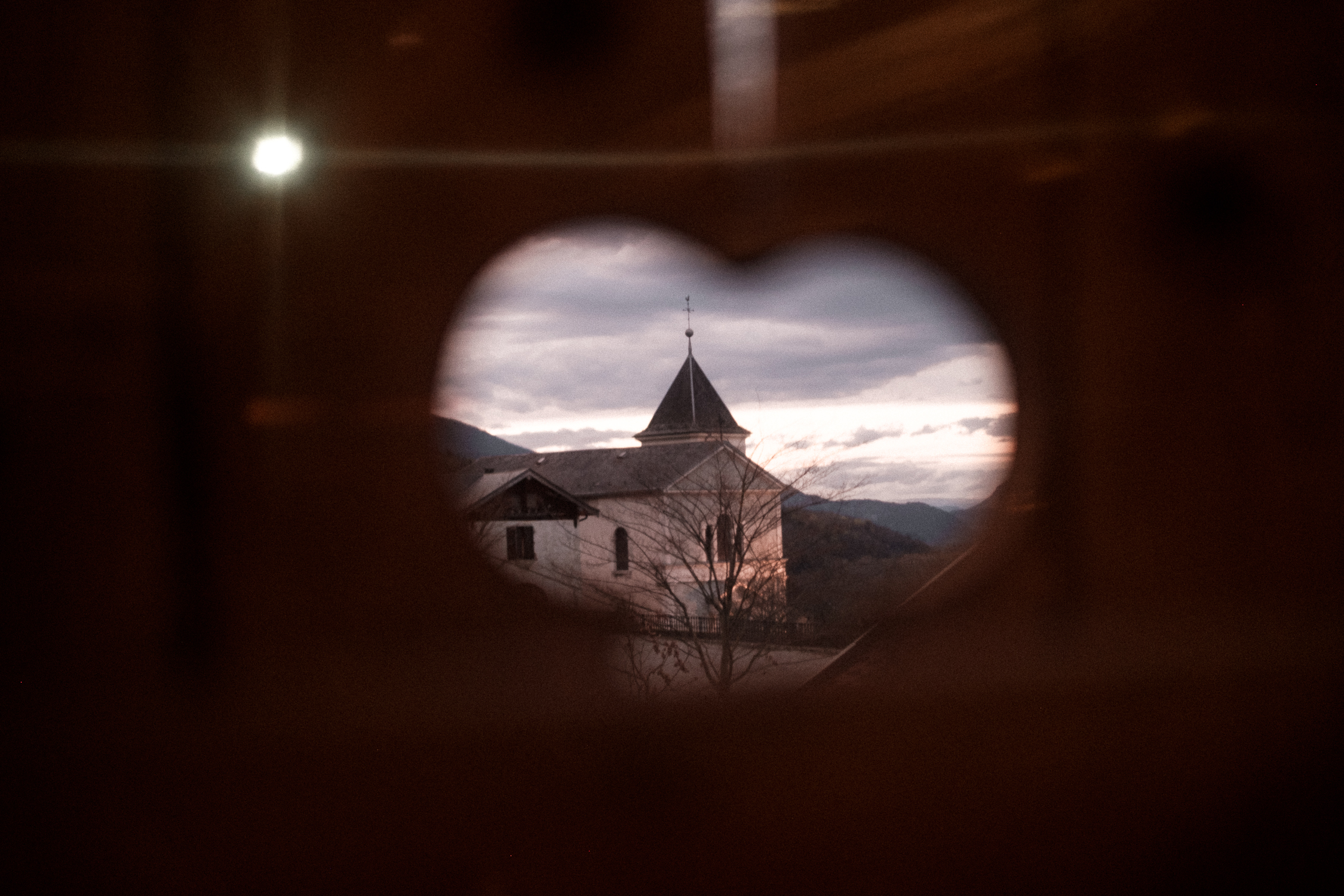 Mariage à la Ferme de Gy en Haute-Savoie - Charlotte + Augustin - Blog Mariage Madame C