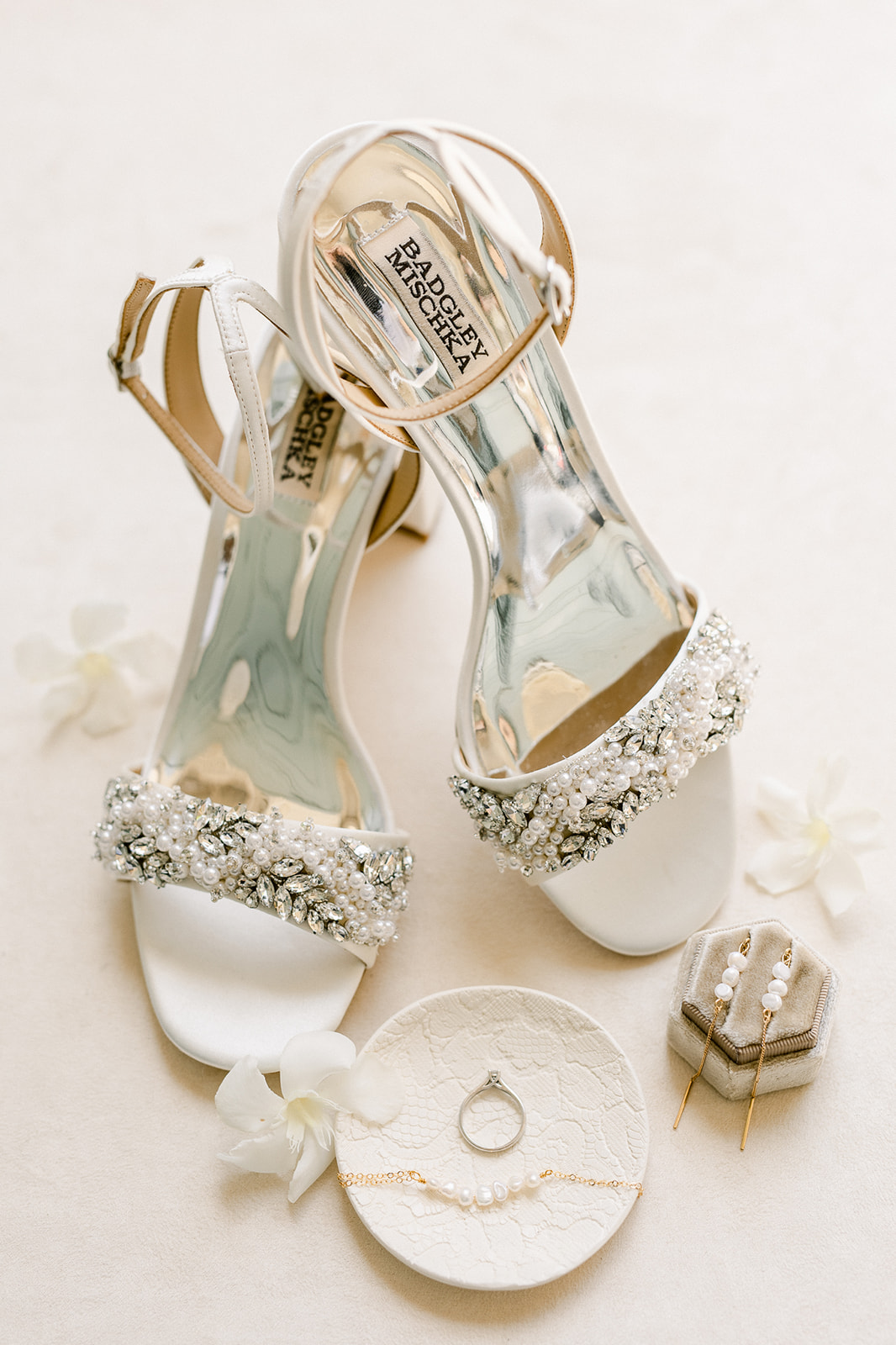 Mariage au Mas de la Rose en Provence - Tamara + Roan - Blog Mariage Madame C Mariage au Mas de la Rose en Provence - Tamara + Roan - Blog Mariage Madame C