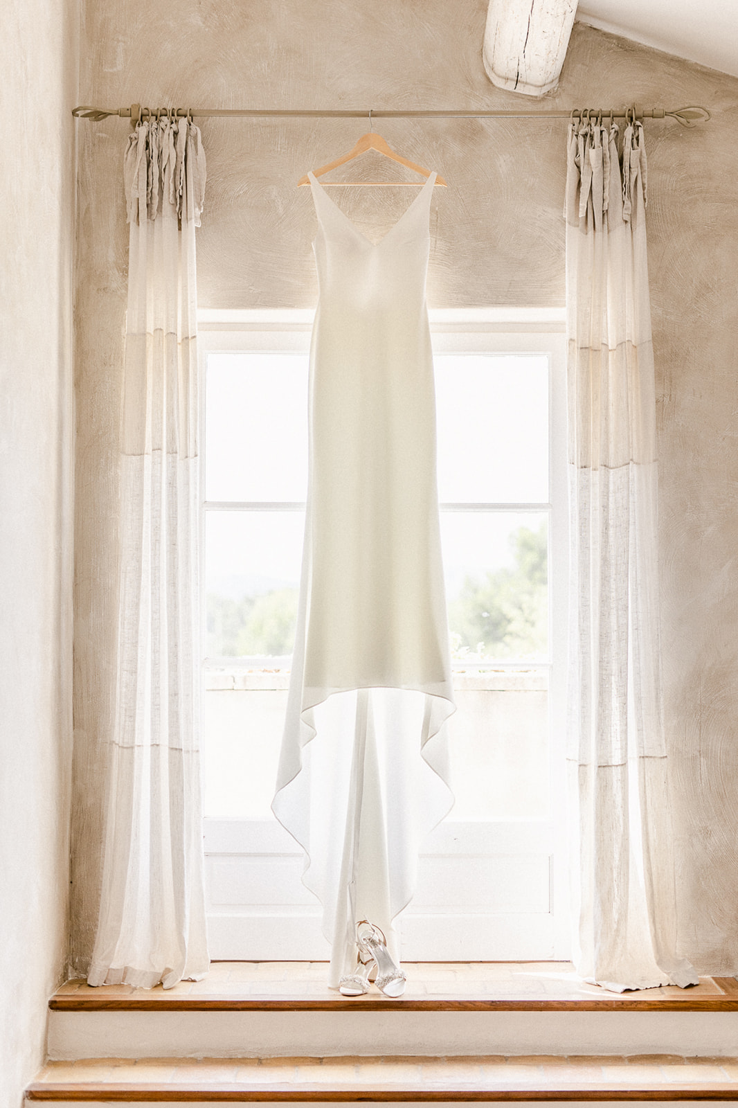 Mariage au Mas de la Rose en Provence - Tamara + Roan - Blog Mariage Madame C Mariage au Mas de la Rose en Provence - Tamara + Roan - Blog Mariage Madame C