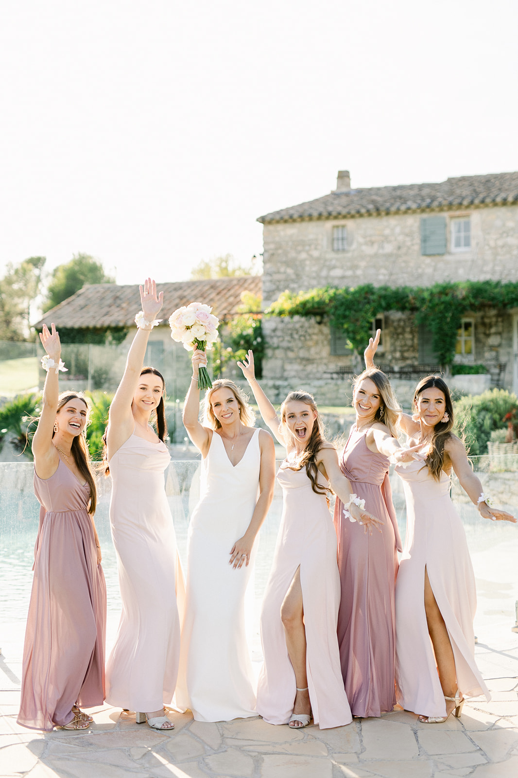 Mariage au Mas de la Rose en Provence - Tamara + Roan - Blog Mariage Madame C Mariage au Mas de la Rose en Provence - Tamara + Roan - Blog Mariage Madame C