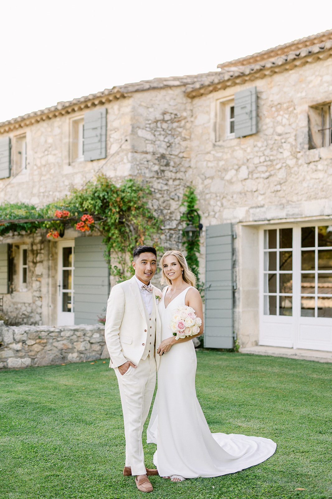 Mariage au Mas de la Rose en Provence - Tamara + Roan - Blog Mariage Madame C Mariage au Mas de la Rose en Provence - Tamara + Roan - Blog Mariage Madame C