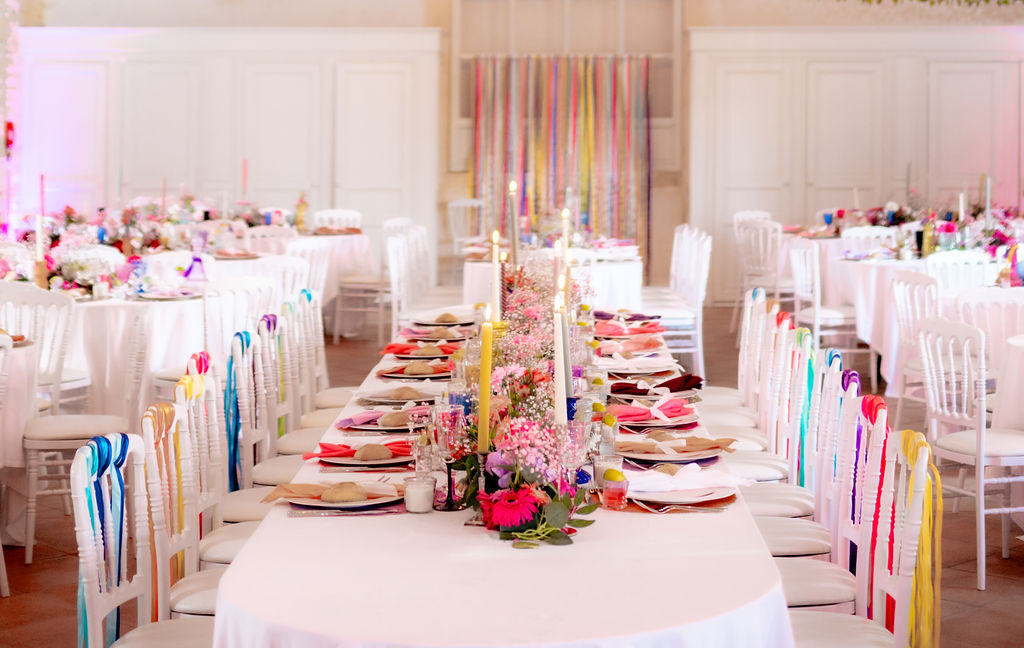 Mariage coloré au château de Canon © Coraline Salgueiro