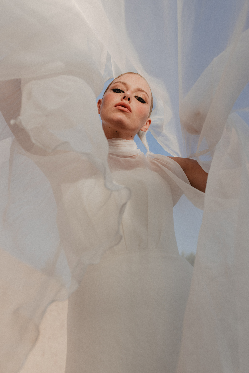 Mme Hair Collection 2024 - Les accessoires de la mariée - Blog Mariage Madame C Mme Hair Collection 2024 © Olivia Salgas