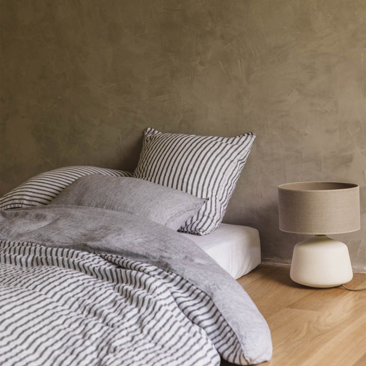 Gabrielle Paris - Housse de couette en lin lavé rayé - Blog Mariage Madame C Housse de couette en lin lavé Gabrielle Paris