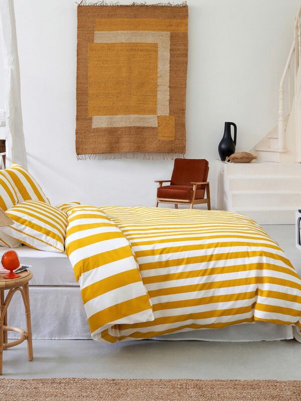 Housse de couette à rayures jaunes et blanches