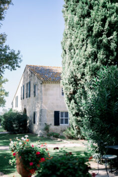 Mariage en Camargue au Mas de Peint - Clémence + Frédéric - Blog Mariage Madame C Mariage en Camargue au Mas de Peint - Clémence + Frédéric - Blog Mariage Madame C