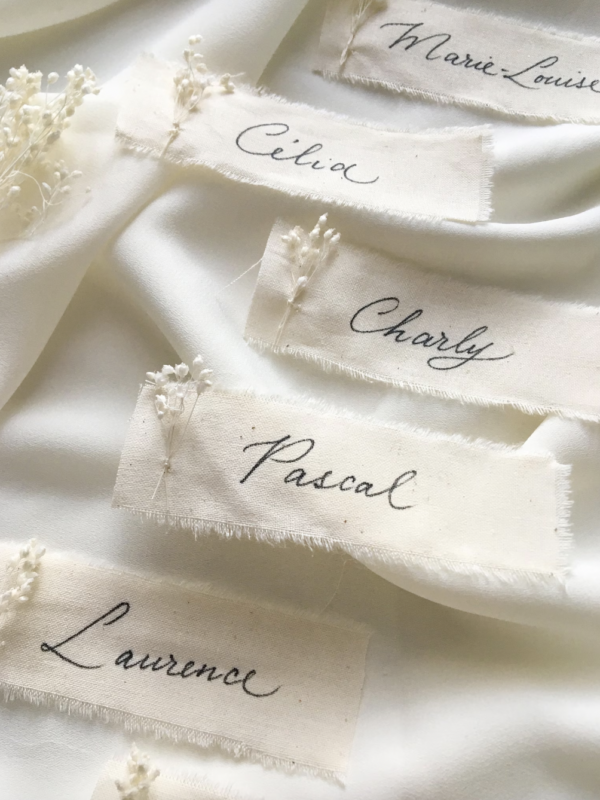 Marque-place de mariage en tissu