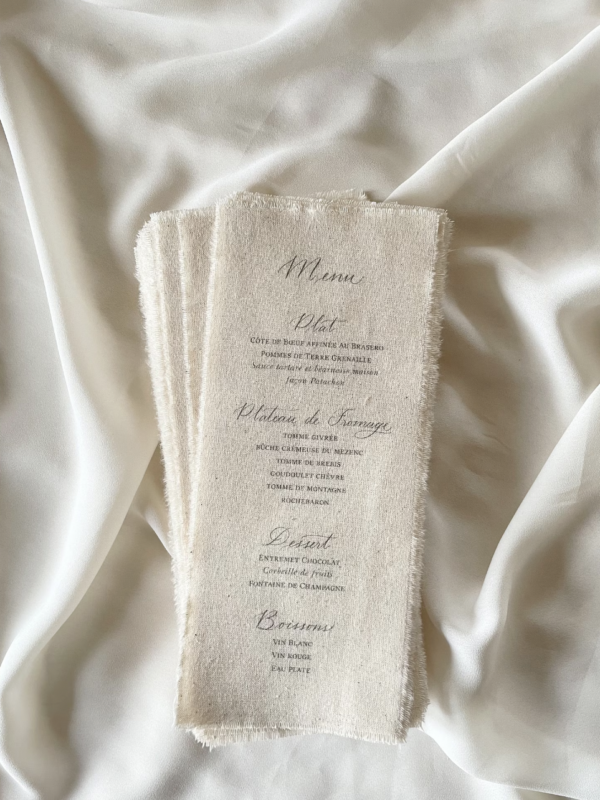 Menu de mariage en tissu Encre de fleur