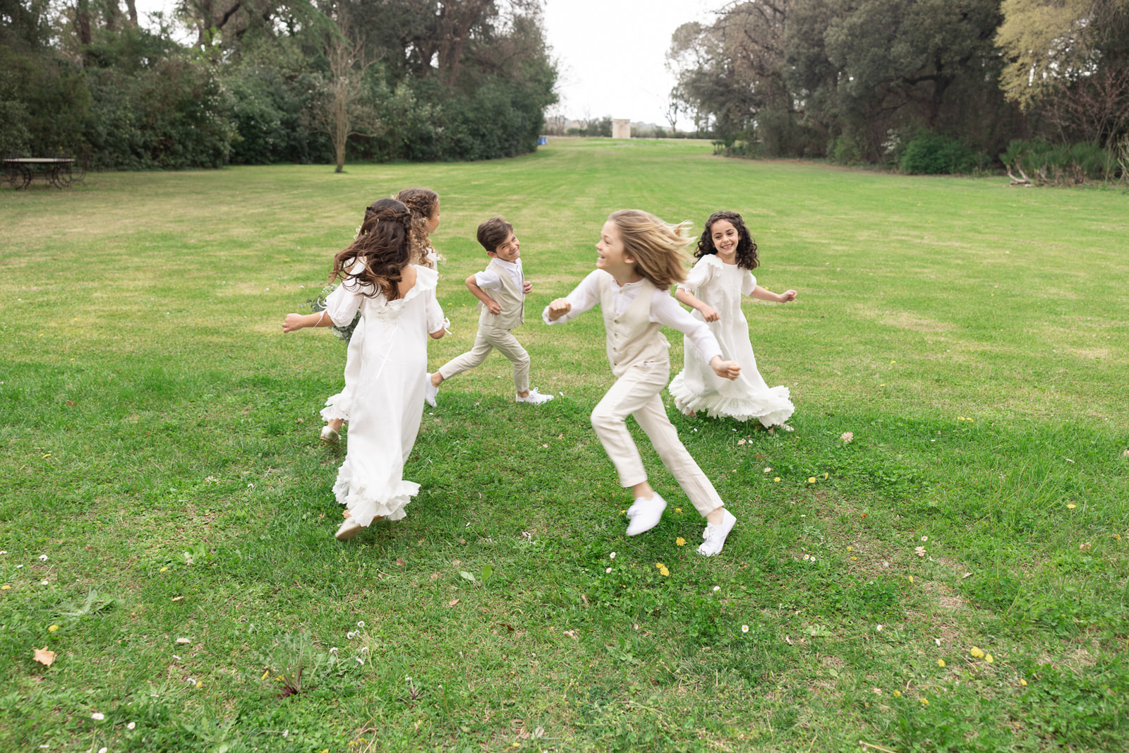 Les Petits Inclassables Collection 2024 - Tenues de cortège - Blog Mariage Madame C Les Petits Inclassables Collection 2024 - Tenues de cortège - Blog Mariage Madame C