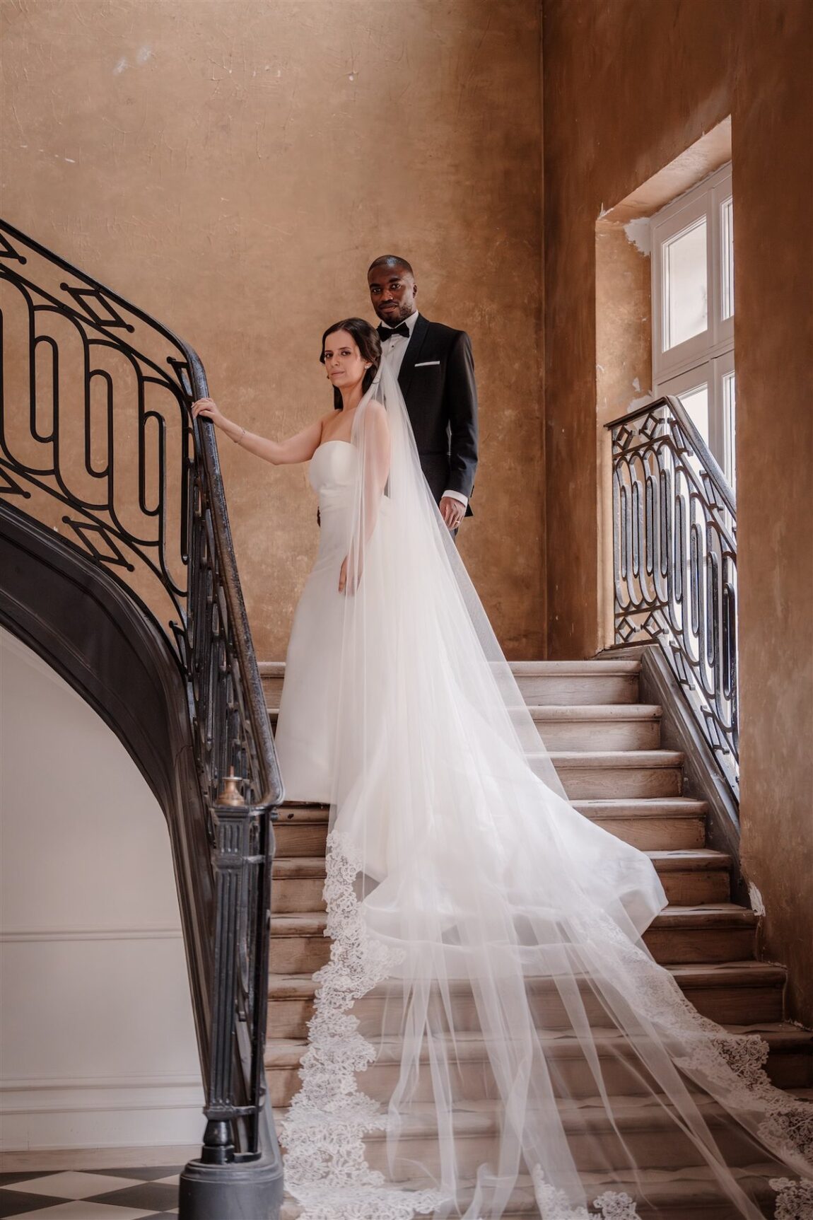 Mariage dans les Yvelines au Château du Bois du Rocher - Laëtitia + Teddy - Blog Mariage Madame C Mariage dans les Yvelines au Château du Bois du Rocher © Deux drôles d'oiseaux