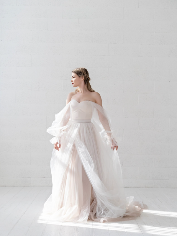 Robe de mariée épaules nues