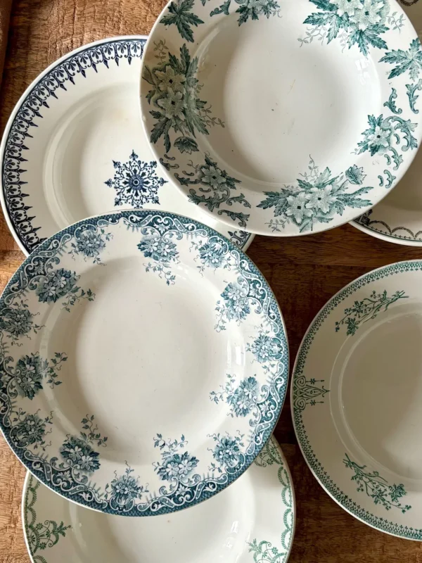 Assiettes creuses anciennes dépareillées