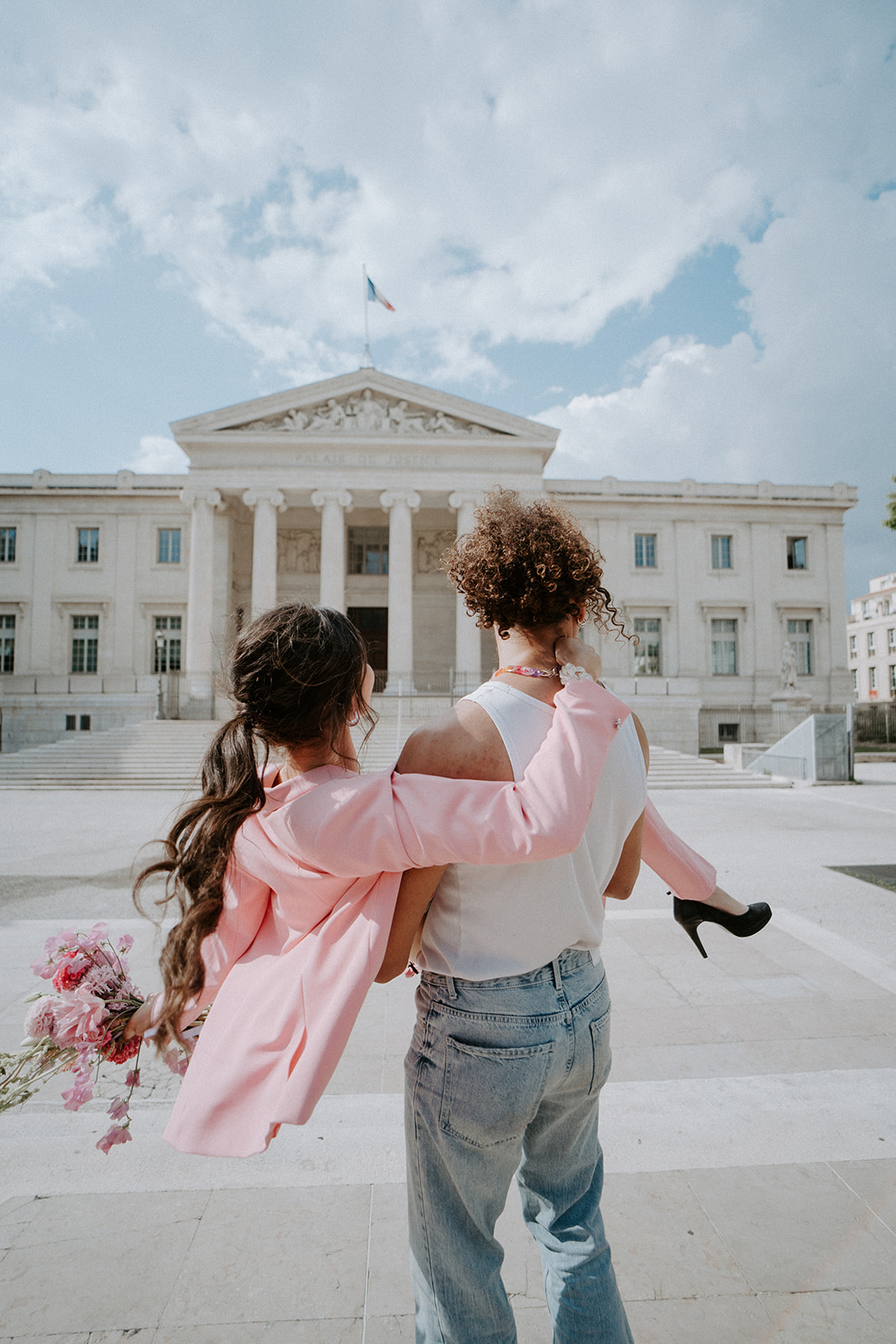 Spring love in Marseille - Blog Mariage Madame C Elopement moderne à Marseille © Laurine Bailly photographe