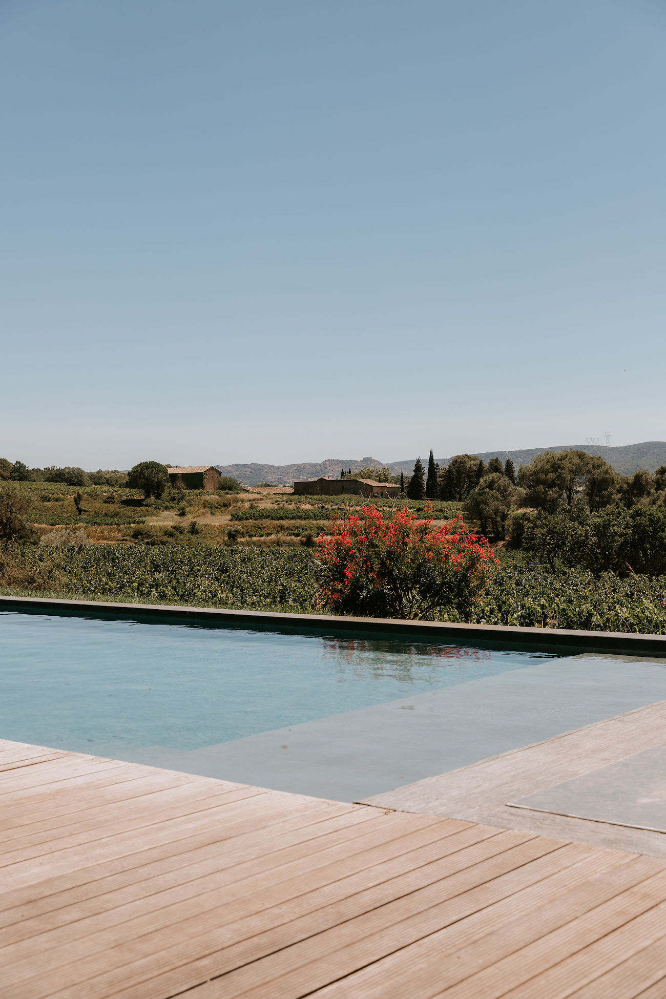 Mariage coloré au Mas de So - Aurore + Victor - Blog Mariage Madame C Mariage coloré au Mas de So - Aurore + Victor - Blog Mariage Madame C