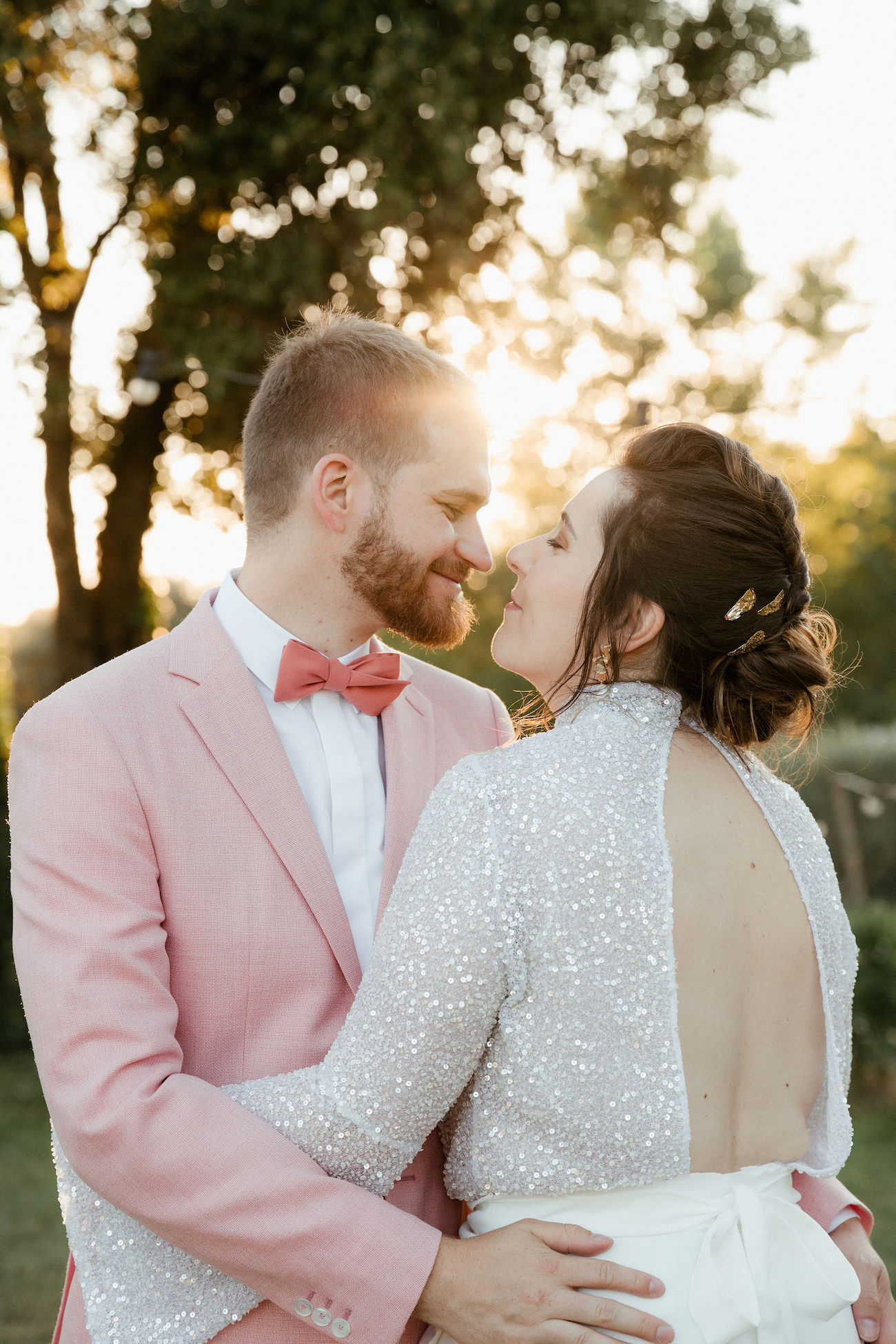 Mariage coloré au Mas de So - Aurore + Victor - Blog Mariage Madame C Mariage coloré au Mas de So - Aurore + Victor - Blog Mariage Madame C