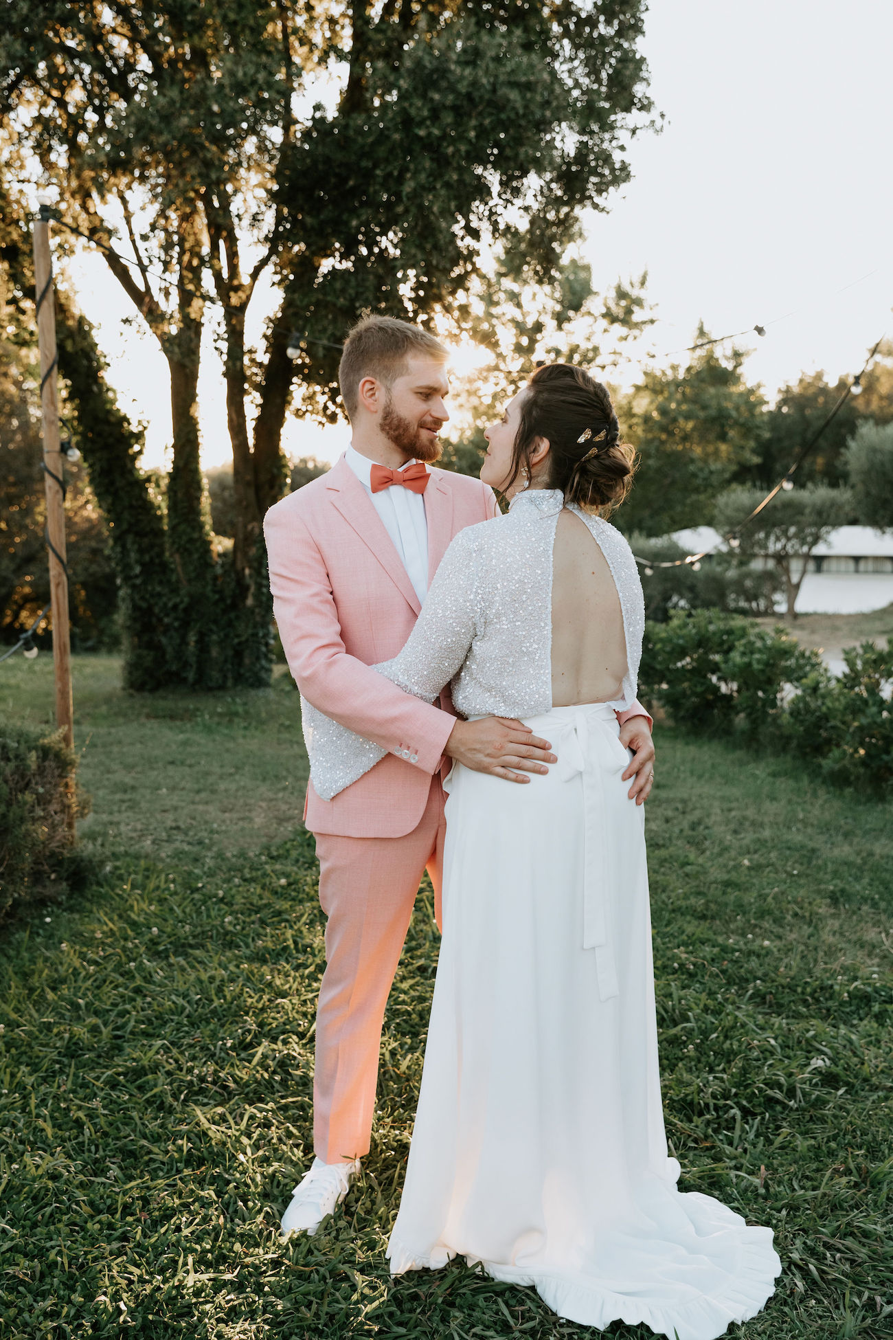 Mariage coloré au Mas de So - Aurore + Victor - Blog Mariage Madame C Mariage coloré au Mas de So - Aurore + Victor - Blog Mariage Madame C