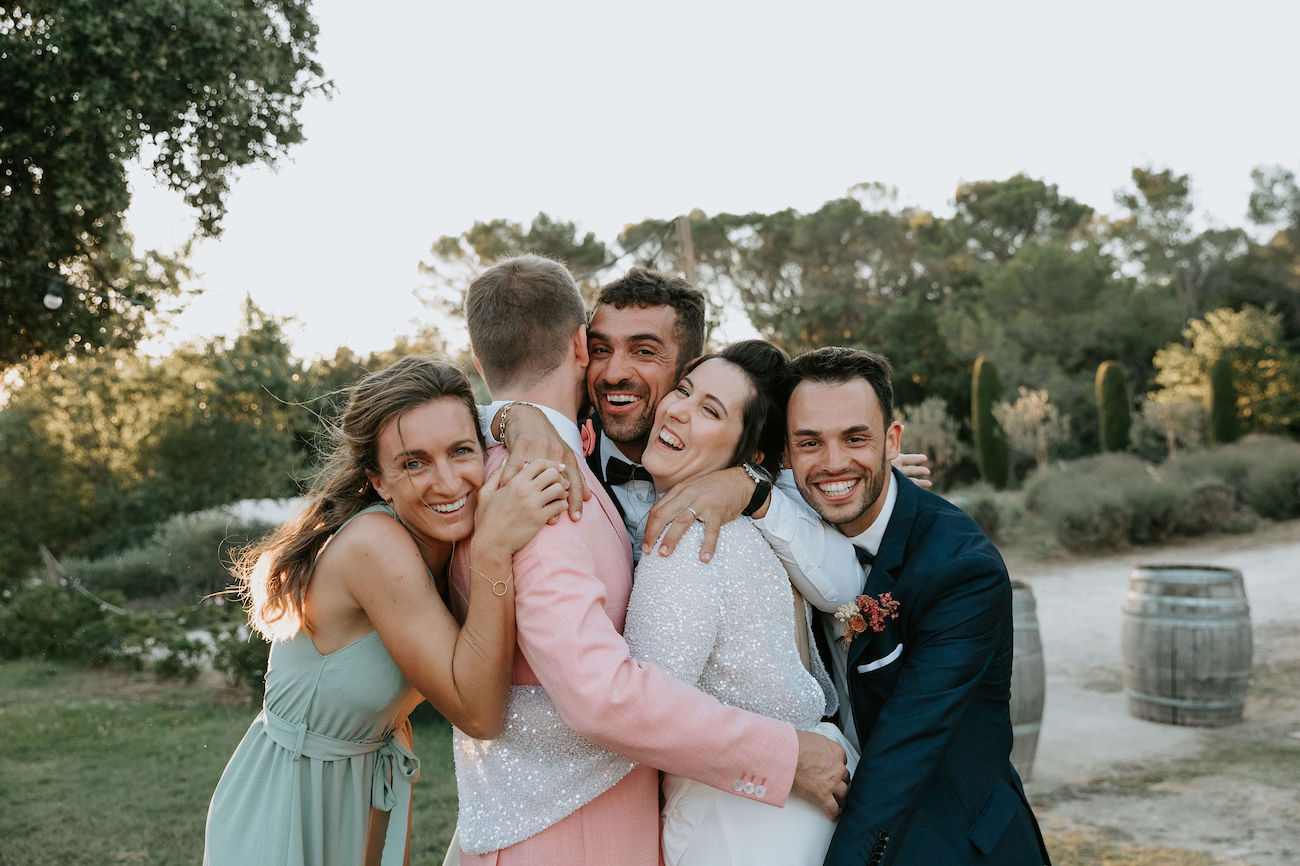 Mariage coloré au Mas de So - Aurore + Victor - Blog Mariage Madame C Mariage coloré au Mas de So - Aurore + Victor - Blog Mariage Madame C