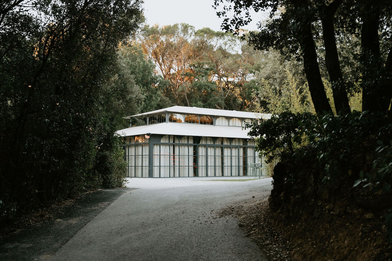 Mariage coloré au Mas de So - Aurore + Victor - Blog Mariage Madame C Mariage coloré au Mas de So - Aurore + Victor - Blog Mariage Madame C