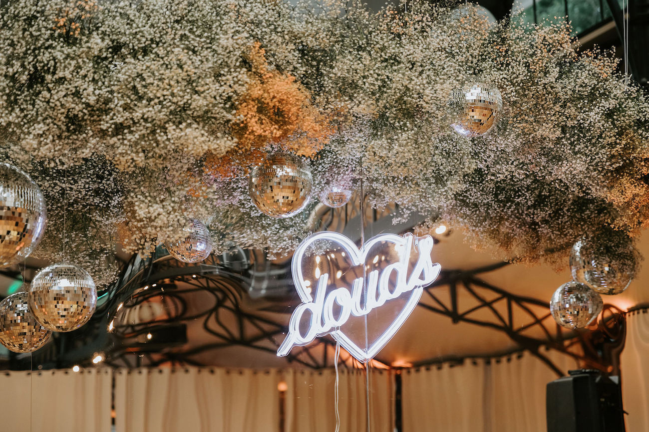 Mariage coloré au Mas de So - Aurore + Victor - Blog Mariage Madame C Mariage coloré au Mas de So - Aurore + Victor - Blog Mariage Madame C