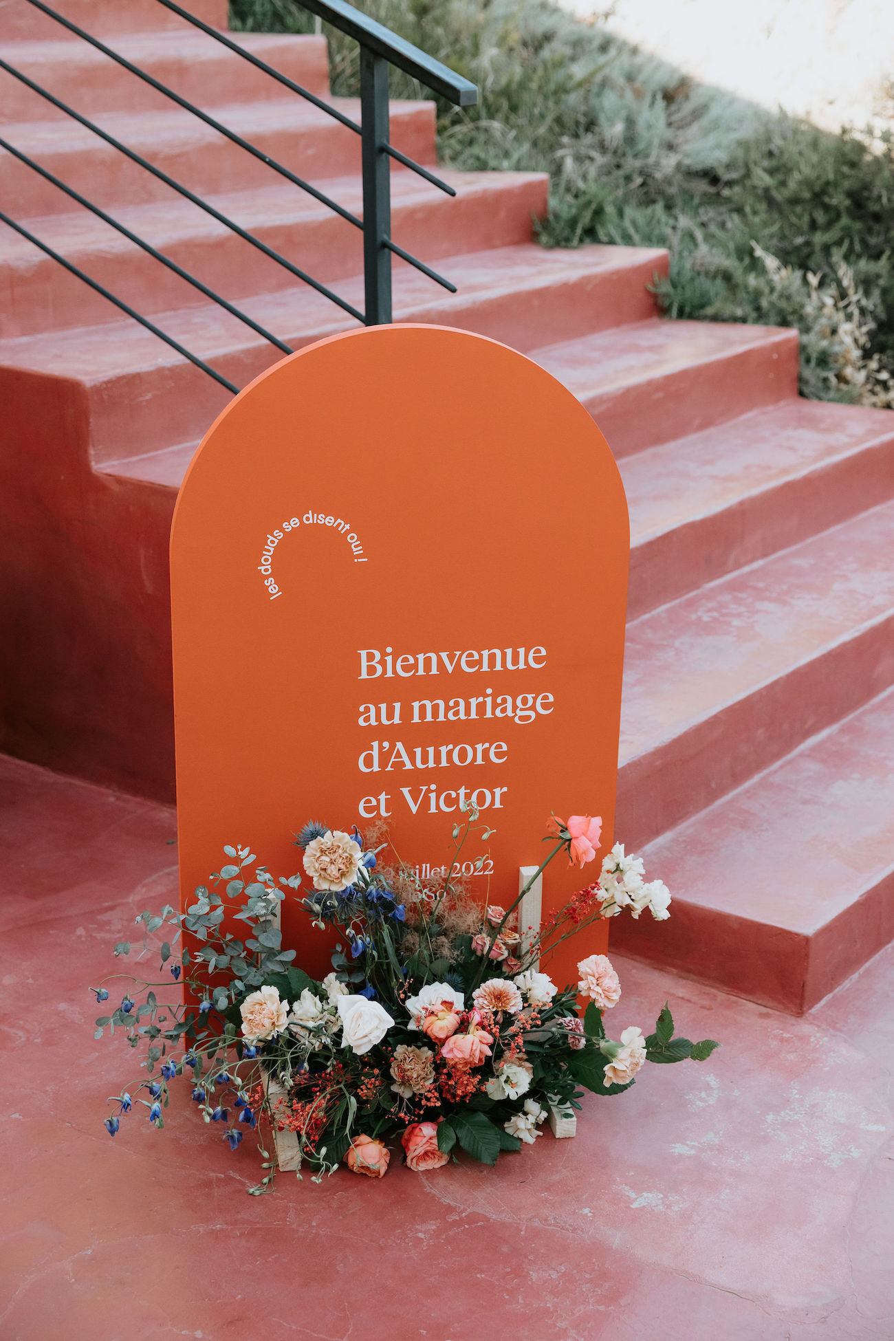 Mariage coloré au Mas de So - Aurore + Victor - Blog Mariage Madame C Mariage coloré au Mas de So - Aurore + Victor - Blog Mariage Madame C