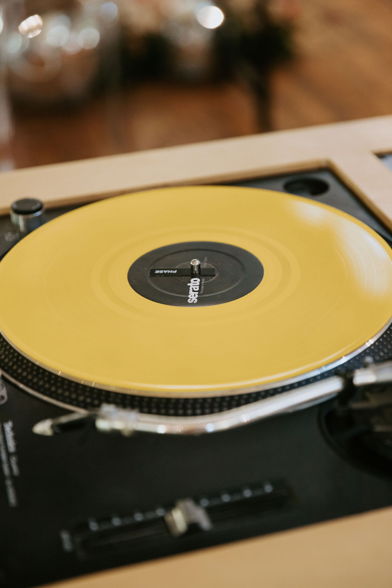 Mariage coloré au Mas de So - Aurore + Victor - Blog Mariage Madame C Mariage coloré au Mas de So - Aurore + Victor - Blog Mariage Madame C