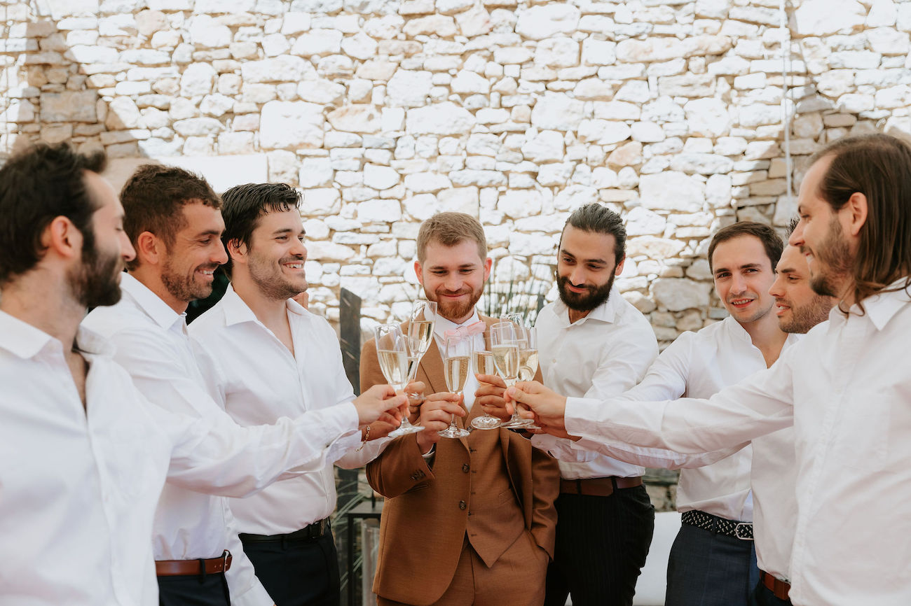 Mariage coloré au Mas de So - Aurore + Victor - Blog Mariage Madame C Mariage coloré au Mas de So - Aurore + Victor - Blog Mariage Madame C