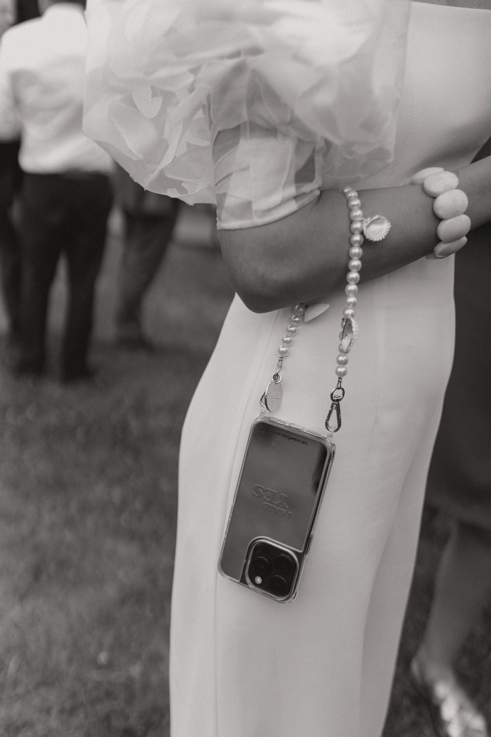 Mariage moderne en Bretagne - Nolwenn + Glenn - Blog Mariage Madame C