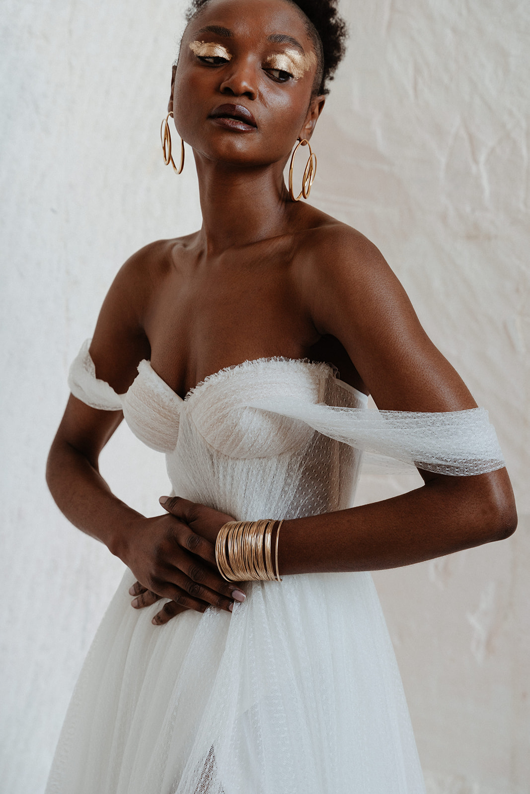 Symbiosis : Poésie couture aux Carrières des Lumières - Blog Mariage Madame C Symbiosis : Poésie couture aux Carrières des Lumières - Blog Mariage Madame C