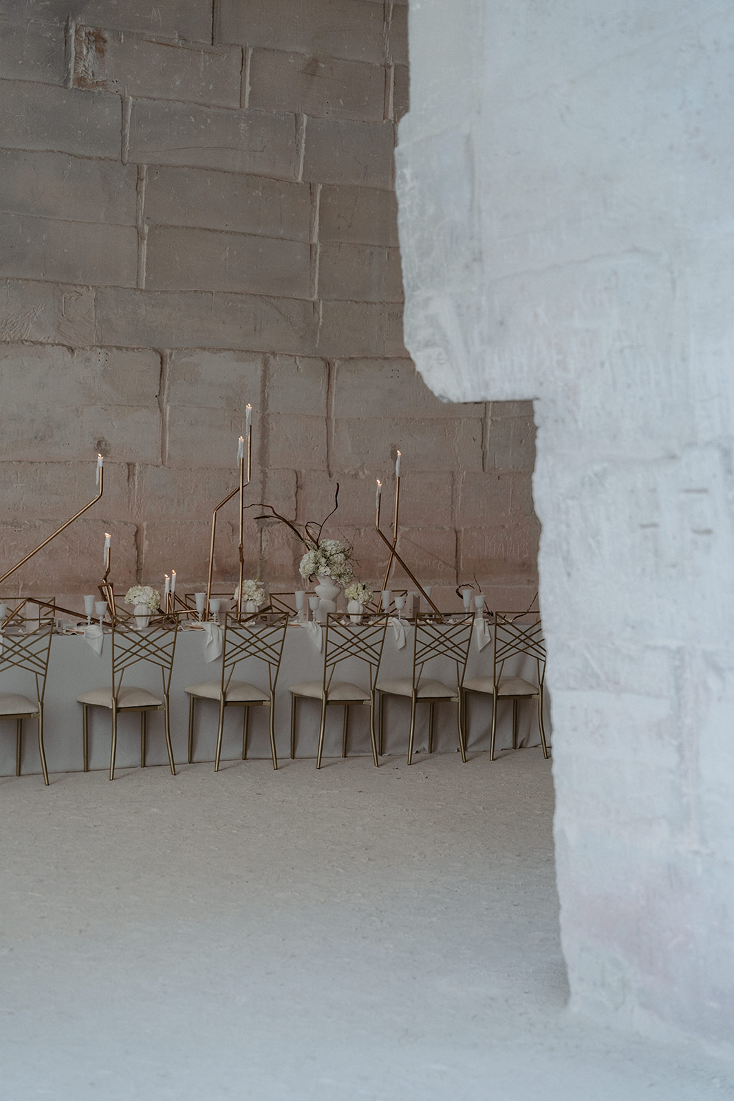 Symbiosis : Poésie couture aux Carrières des Lumières - Blog Mariage Madame C Symbiosis : Poésie couture aux Carrières des Lumières - Blog Mariage Madame C