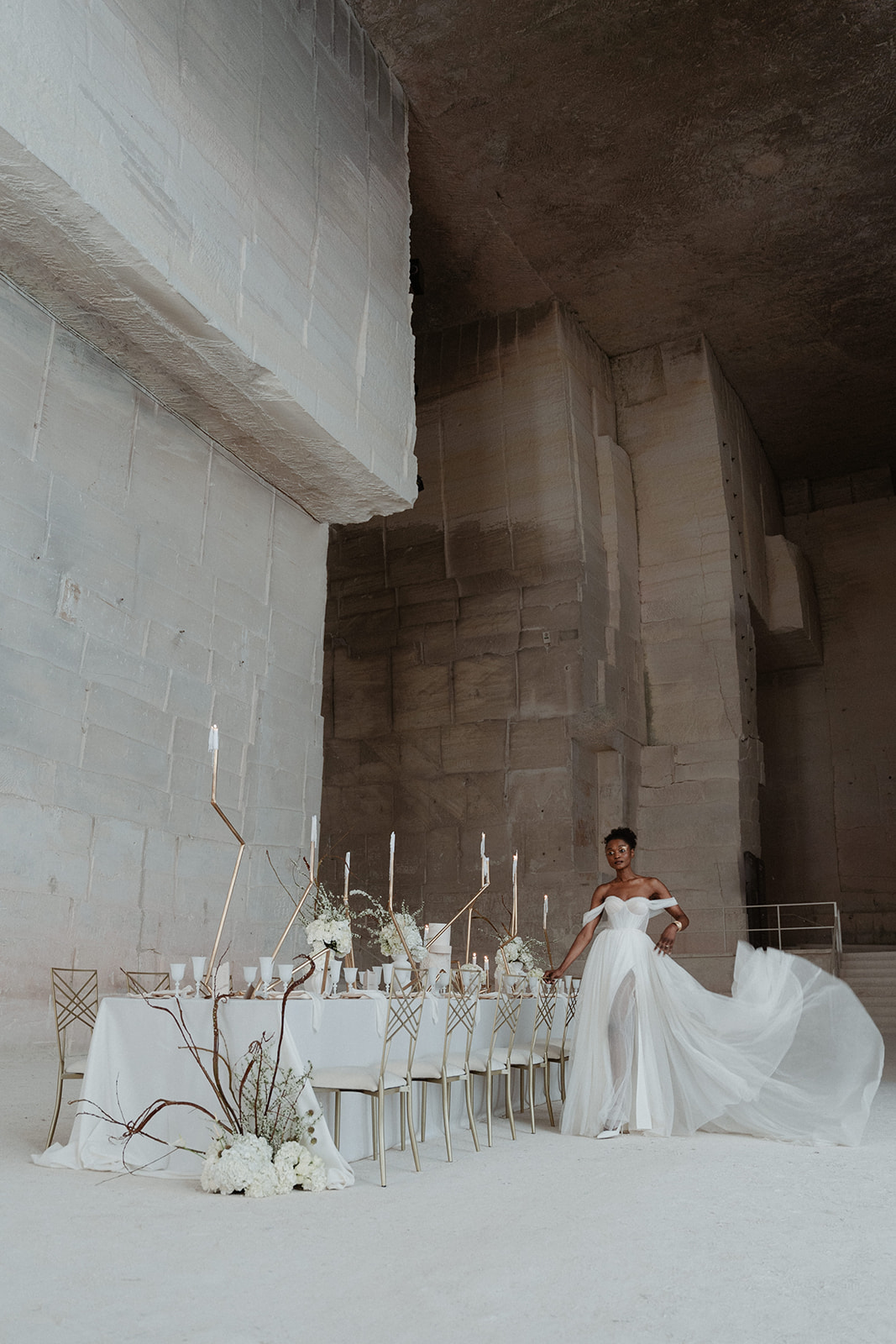 Symbiosis : Poésie couture aux Carrières des Lumières - Blog Mariage Madame C Symbiosis : Poésie couture aux Carrières des Lumières - Blog Mariage Madame C