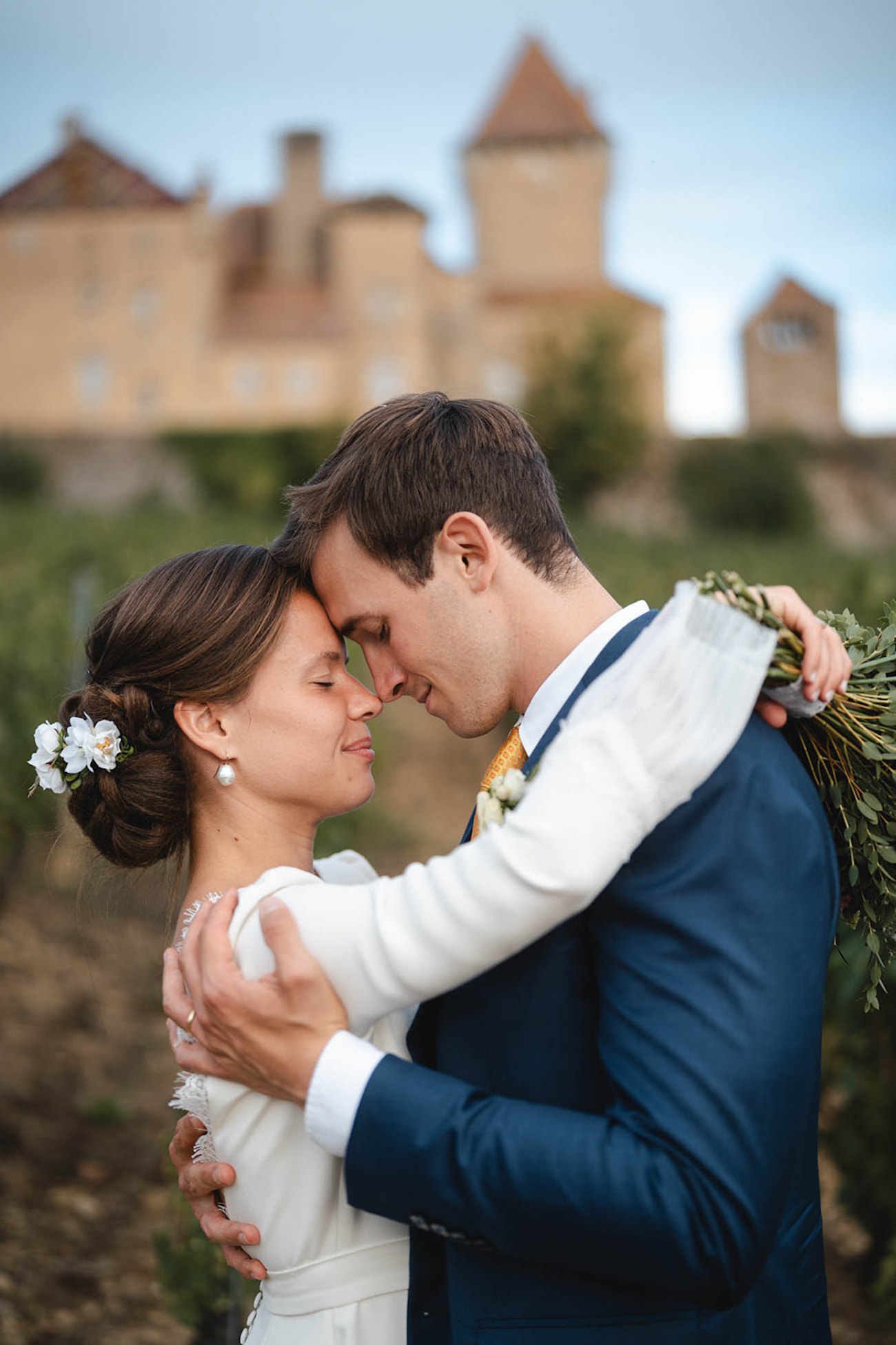 Mariage en Bourgogne au Château de Pierreclos - Gabrielle + François - Blog Mariage Madame C Mariage en Bourgogne au Château de Pierreclos - Gabrielle + François - Blog Mariage Madame C