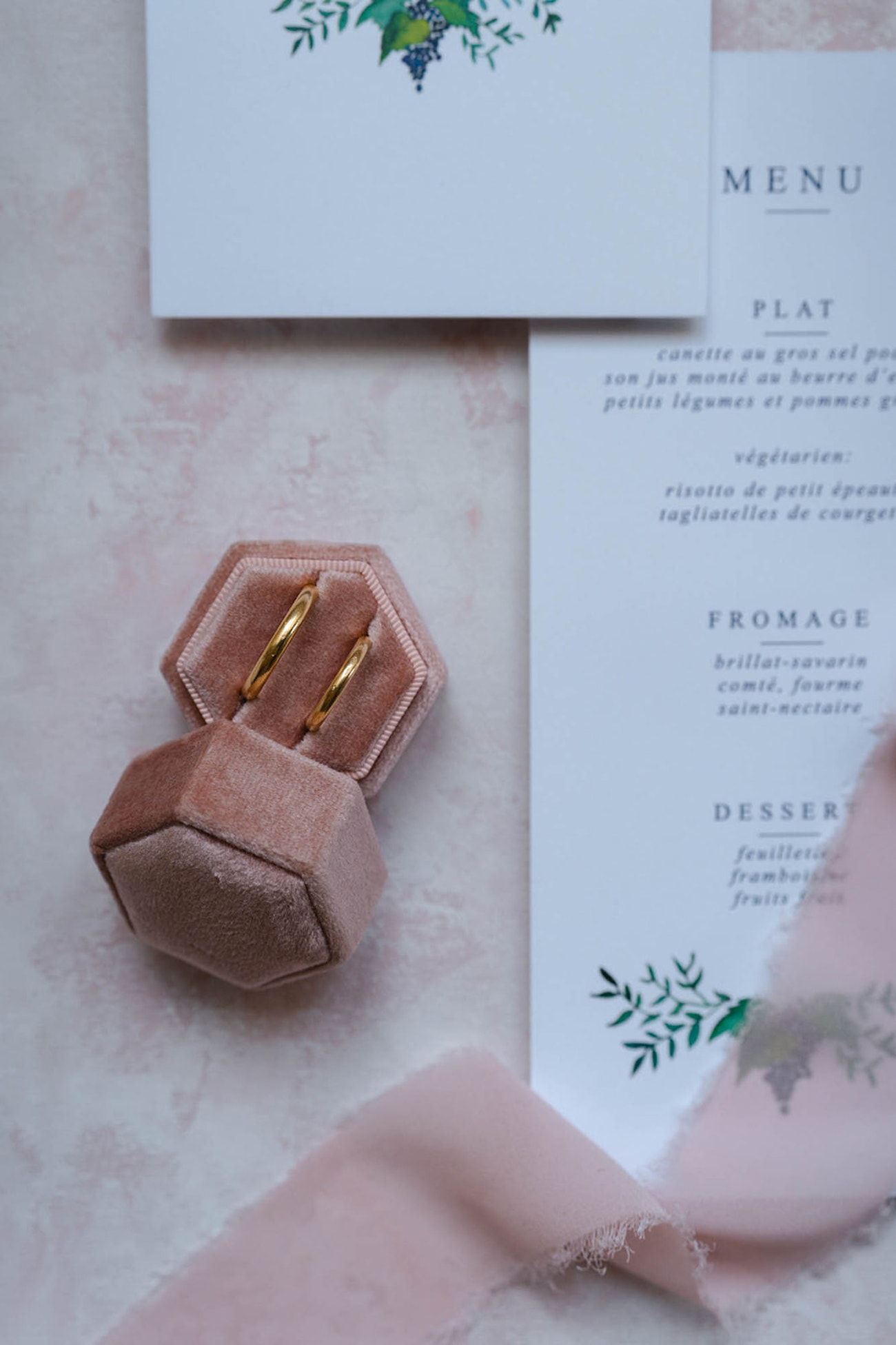 Mariage en Bourgogne au Château de Pierreclos - Gabrielle + François - Blog Mariage Madame C Mariage en Bourgogne au Château de Pierreclos - Gabrielle + François - Blog Mariage Madame C