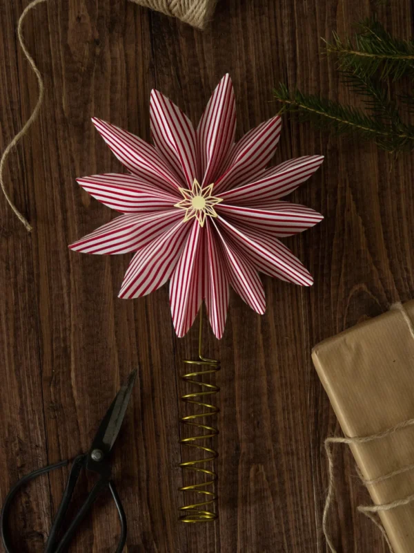 Cimier de sapin Polkagris Pluto Design