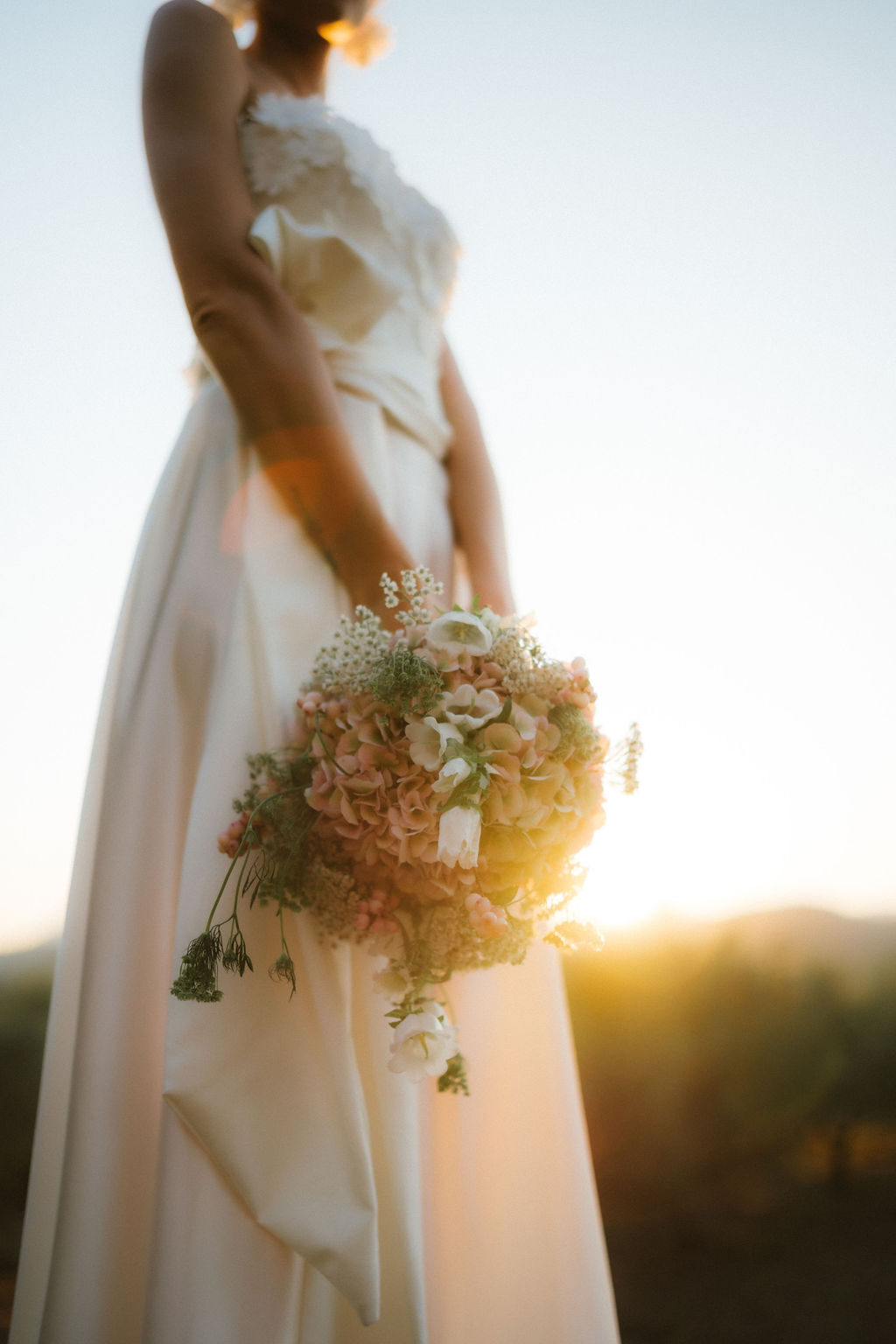 Louise Valentine Collection 2025 - Robe de mariée - Blog Mariage Madame C Louise Valentine Collection 2025 - Robe de mariée - Blog Mariage Madame C