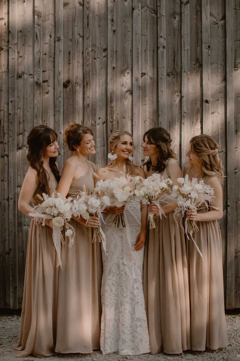 Mariage d'été en Haute-Savoie au Gite du Passant - Audrey + Adrien - Blog Mariage Madame C Mariage d'été en Haute-Savoie au Gite du Passant - Audrey + Adrien - Blog Mariage Madame C