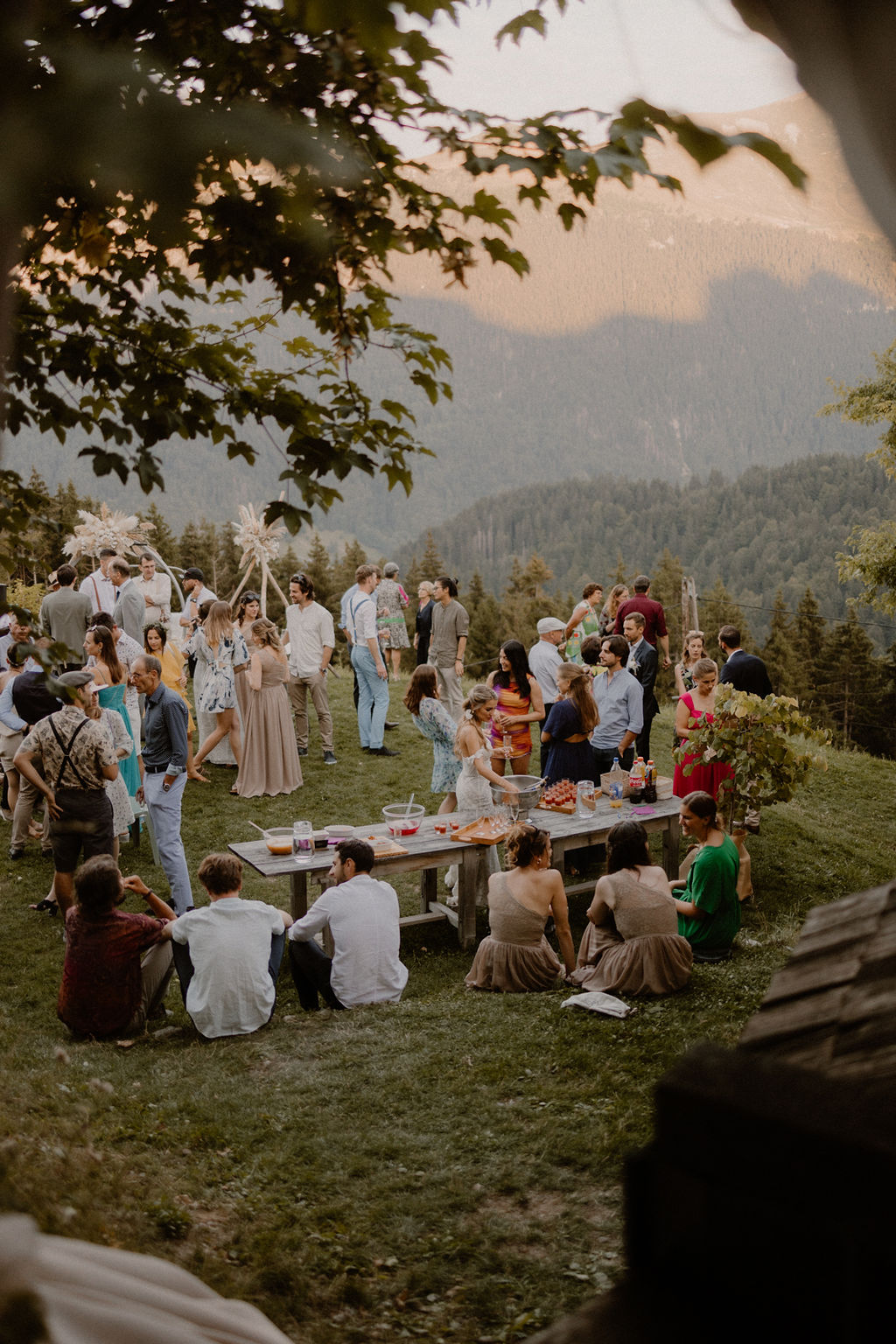 Mariage d'été en Haute-Savoie au Gite du Passant - Audrey + Adrien - Blog Mariage Madame C Mariage d'été en Haute-Savoie au Gite du Passant - Audrey + Adrien - Blog Mariage Madame C