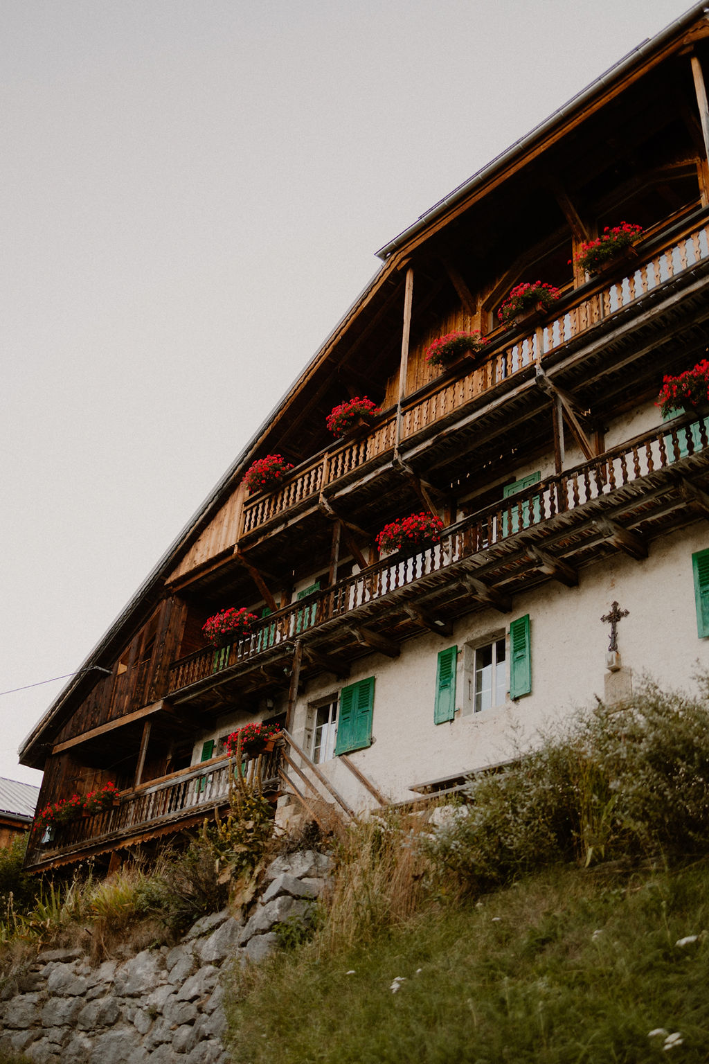 Mariage d'été en Haute-Savoie au Gite du Passant - Audrey + Adrien - Blog Mariage Madame C Mariage d'été en Haute-Savoie au Gite du Passant - Audrey + Adrien - Blog Mariage Madame C