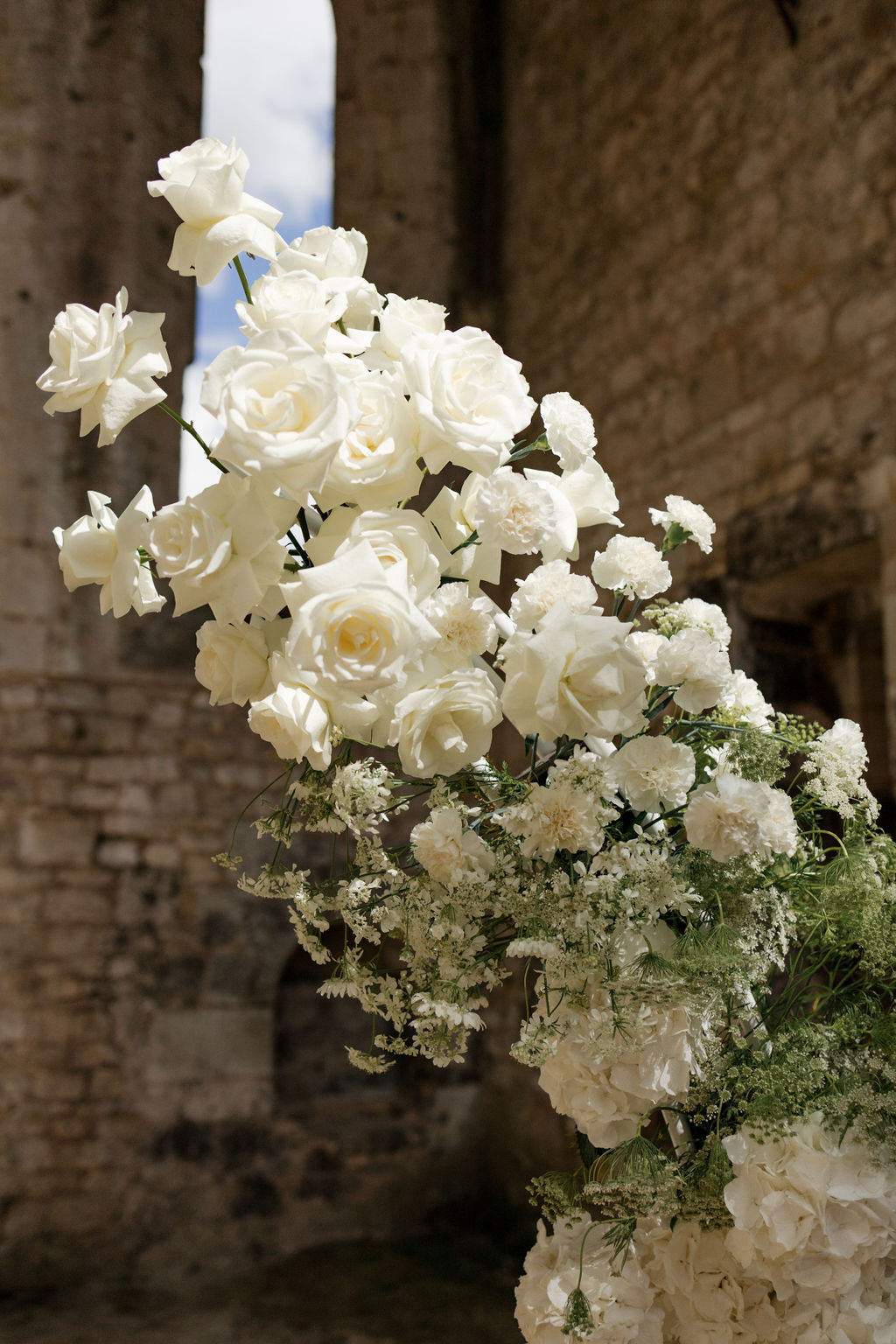 Mariage en Normandie à l'Abbaye Notre-Dame de Fontaine-Guérard - Charline + Florian - Blog Mariage Madame C
