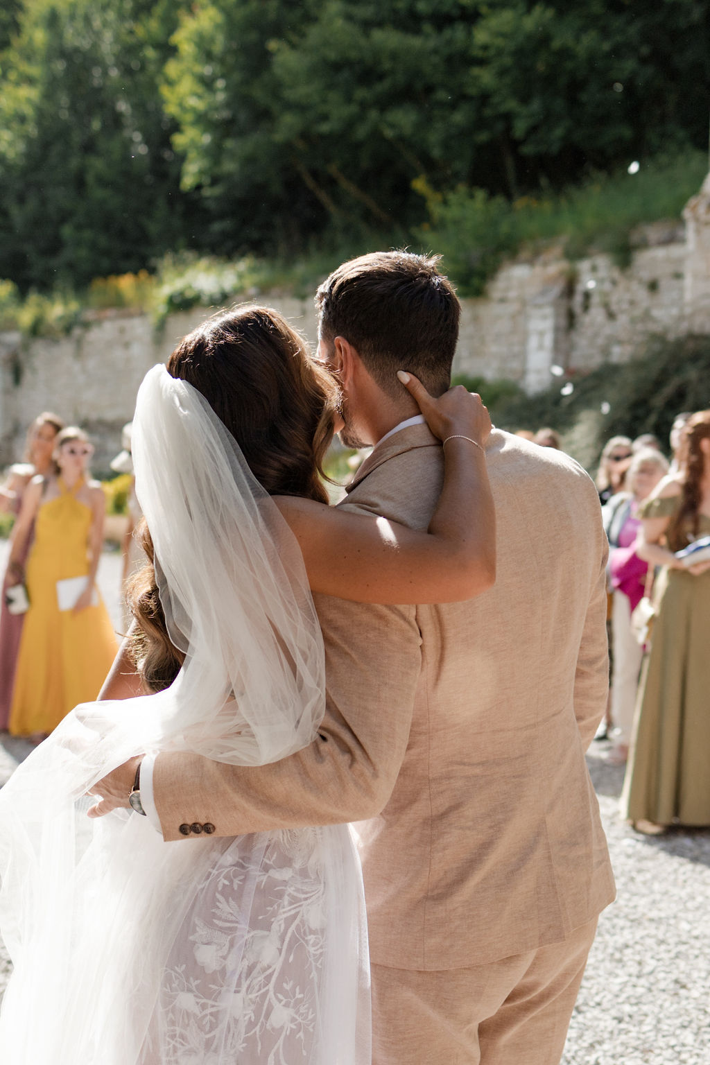 Mariage en Normandie à l'Abbaye Notre-Dame de Fontaine-Guérard - Charline + Florian - Blog Mariage Madame C