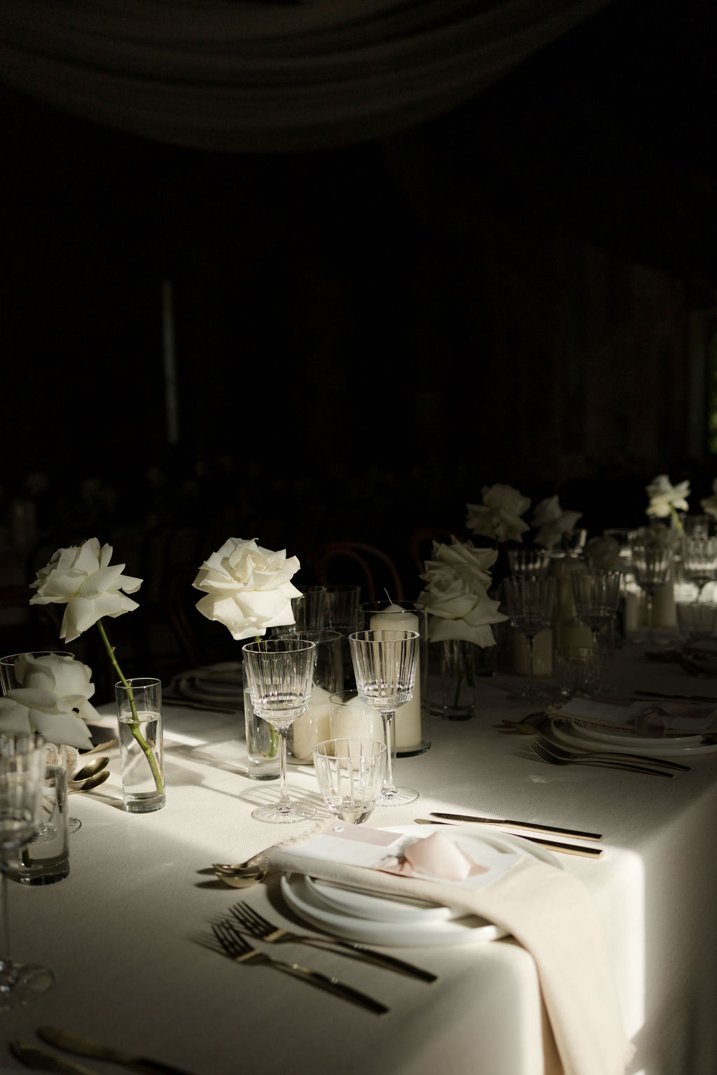 Mariage en Normandie à l'Abbaye Notre-Dame de Fontaine-Guérard - Charline + Florian - Blog Mariage Madame C