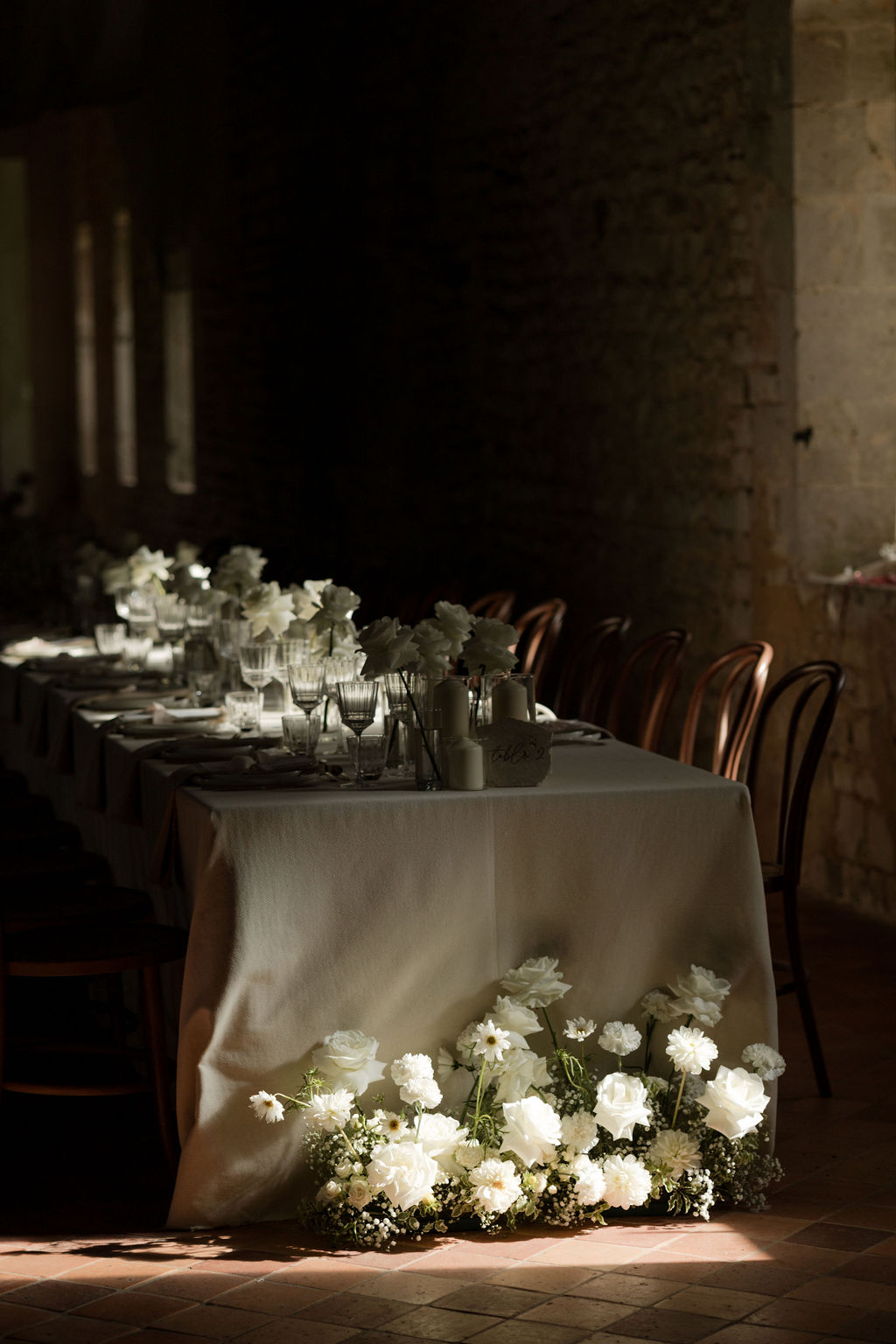 Mariage en Normandie à l'Abbaye Notre-Dame de Fontaine-Guérard - Charline + Florian - Blog Mariage Madame C