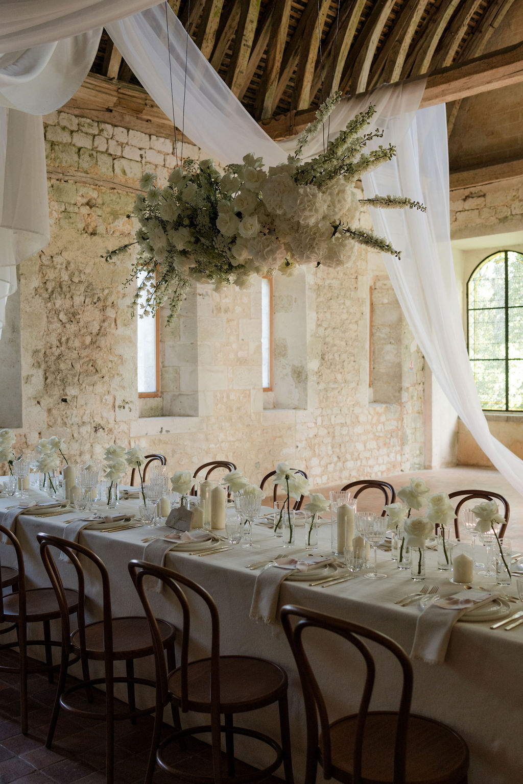 Mariage en Normandie à l'Abbaye Notre-Dame de Fontaine-Guérard - Charline + Florian - Blog Mariage Madame C